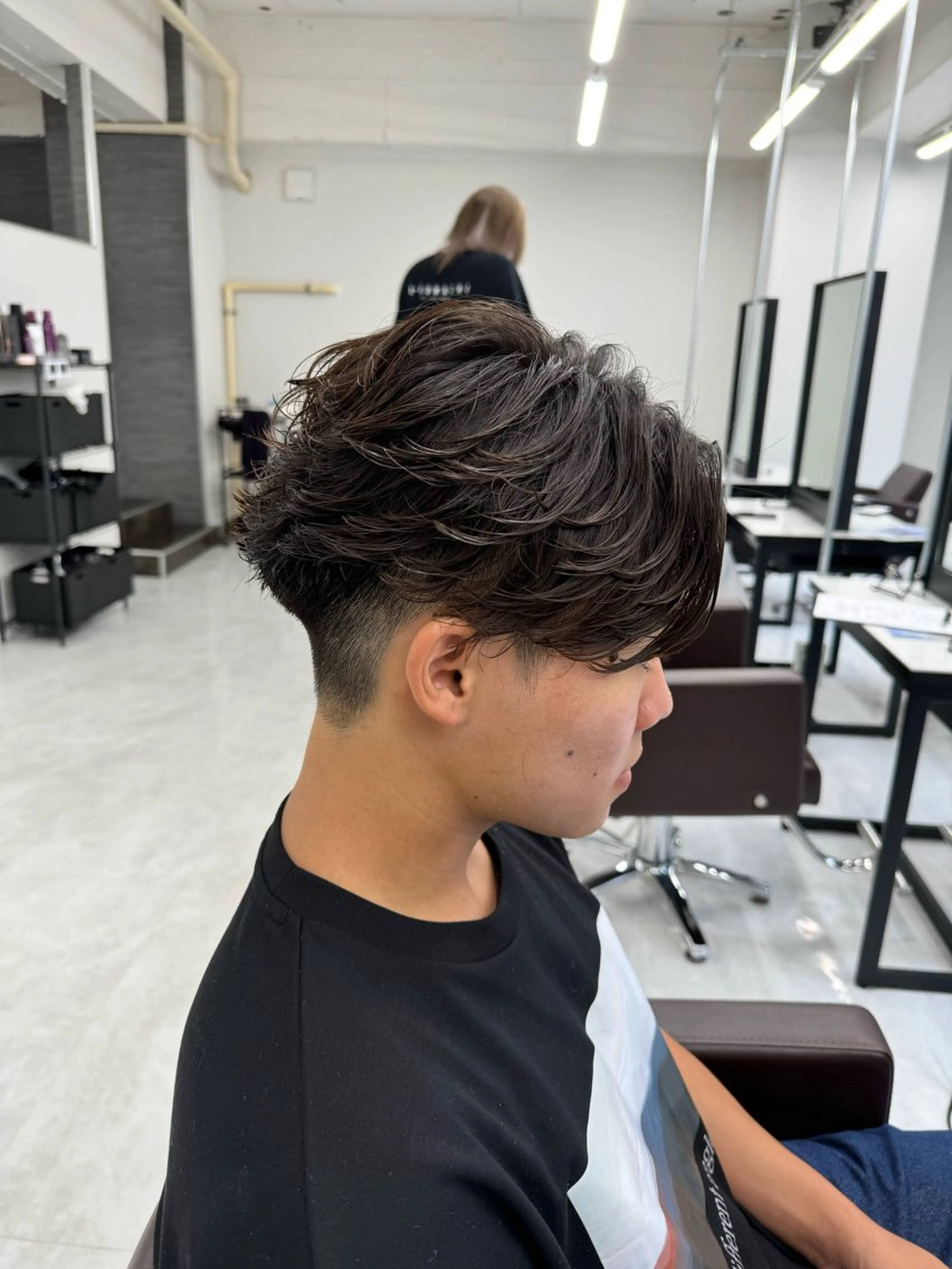 大人気急増中!?🪽フェザーパーマ+カット🪽の写真