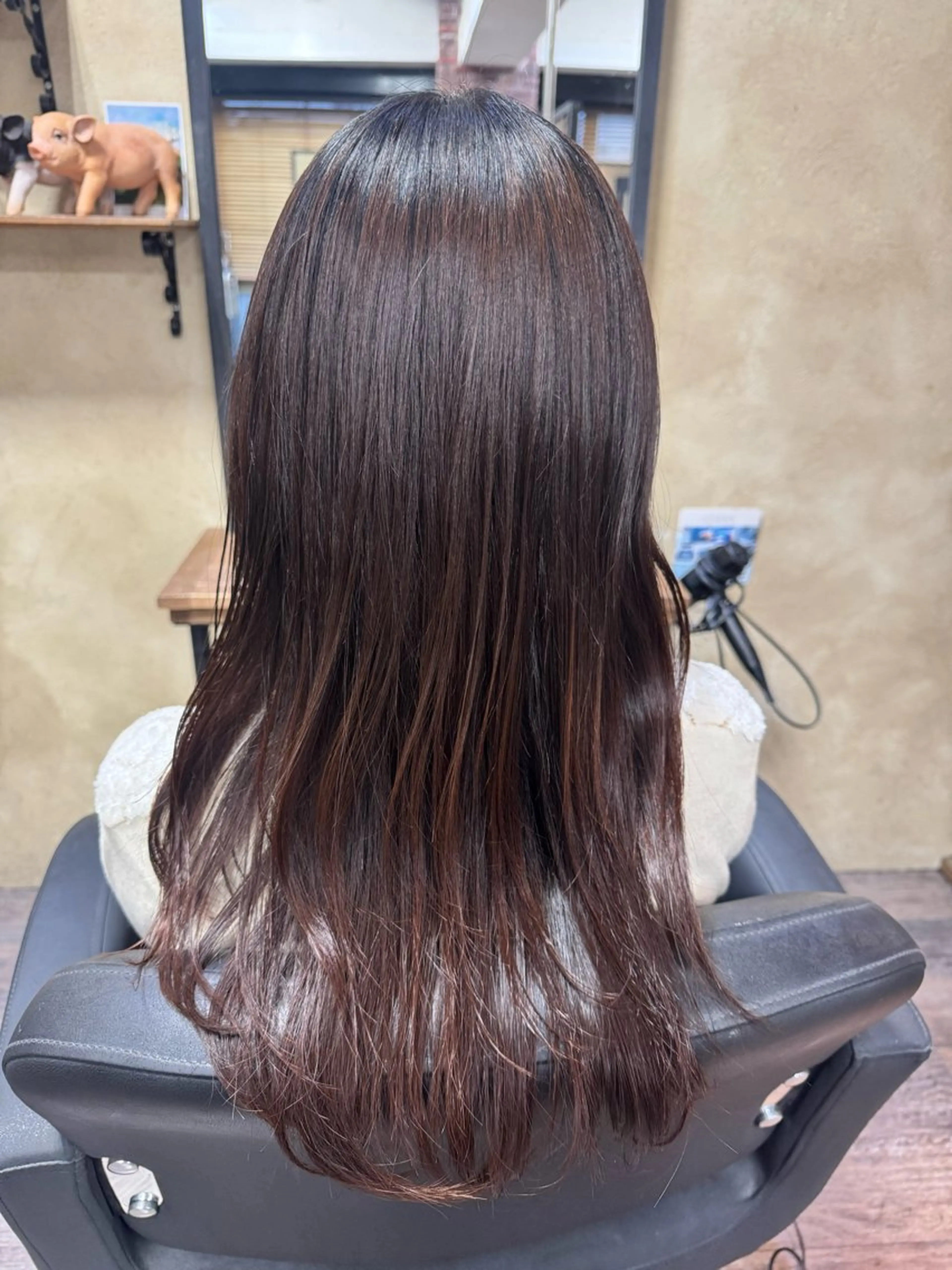 ロング absolute所属・艶カラー🎀 YUUKAのヘアスタイル