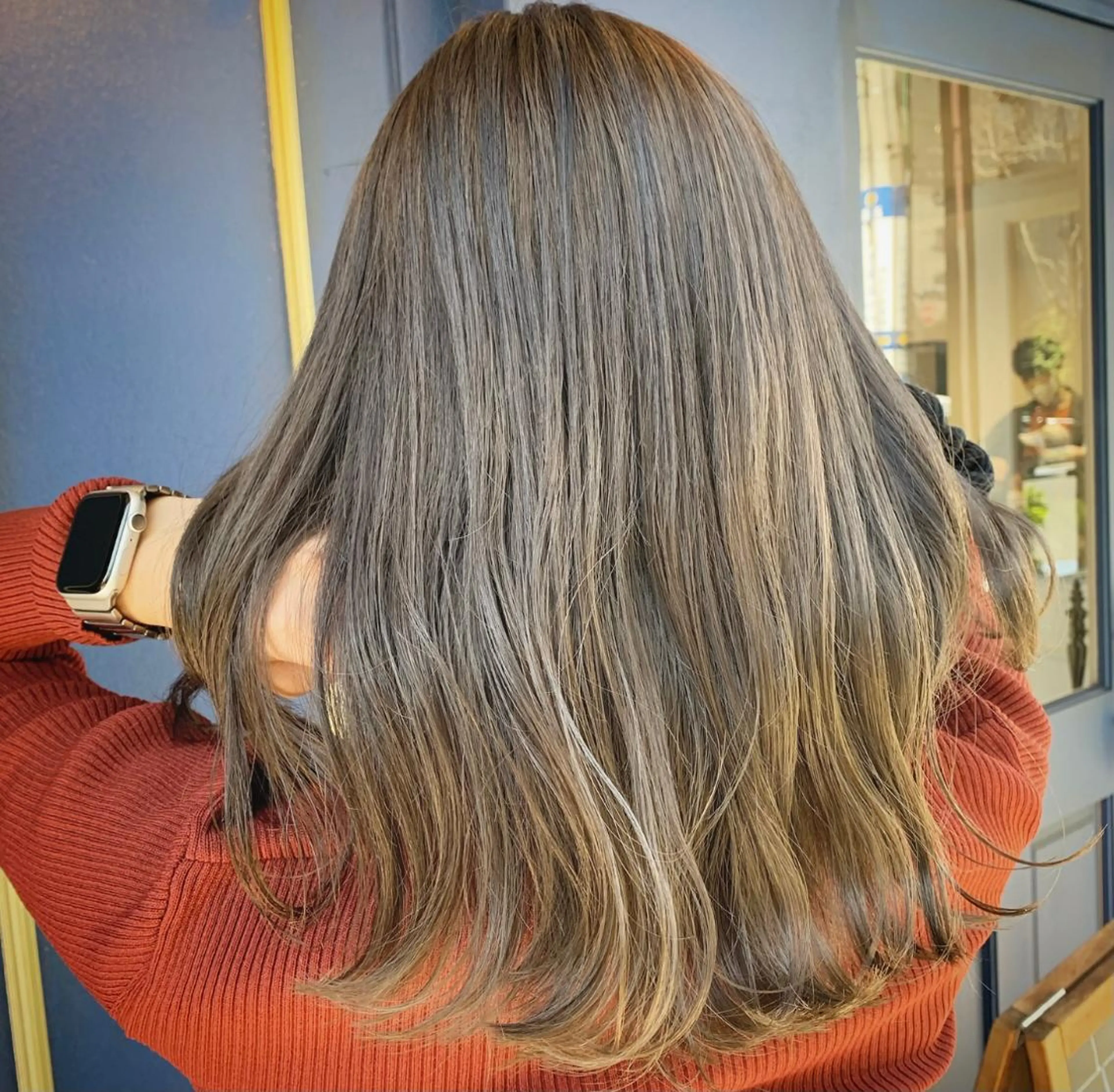 セミロング カラー ヘアアレンジ カット ヘアカラー トリートメント ヘアセット 💛髪質改善/透明感 カラー🧡reikaのヘアスタイル