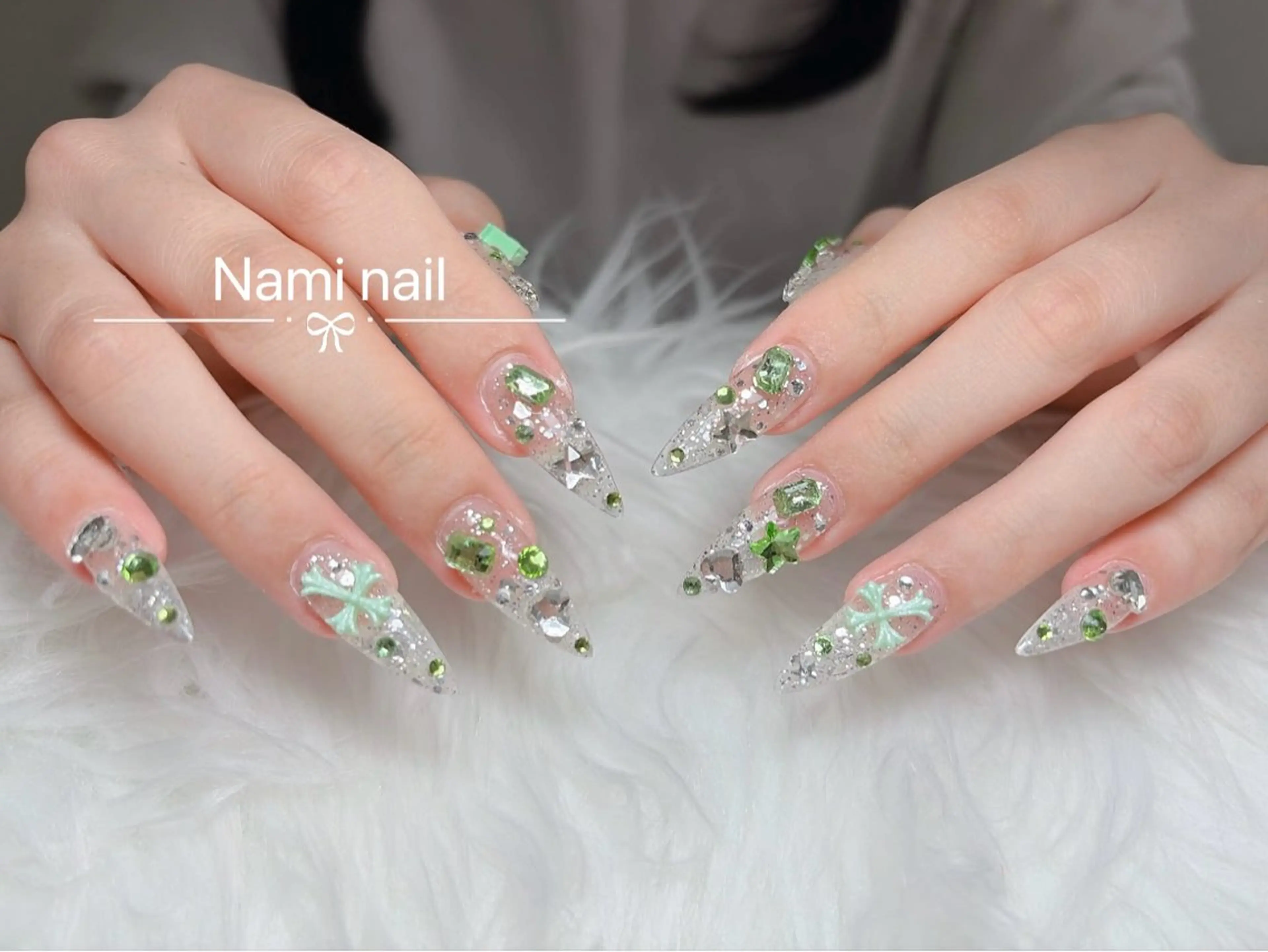 ネイル 長さ出し ガーリー 韓国ネイル ロングネイル 持ち込み ハンドネイル Nami nail salonのネイルデザイン