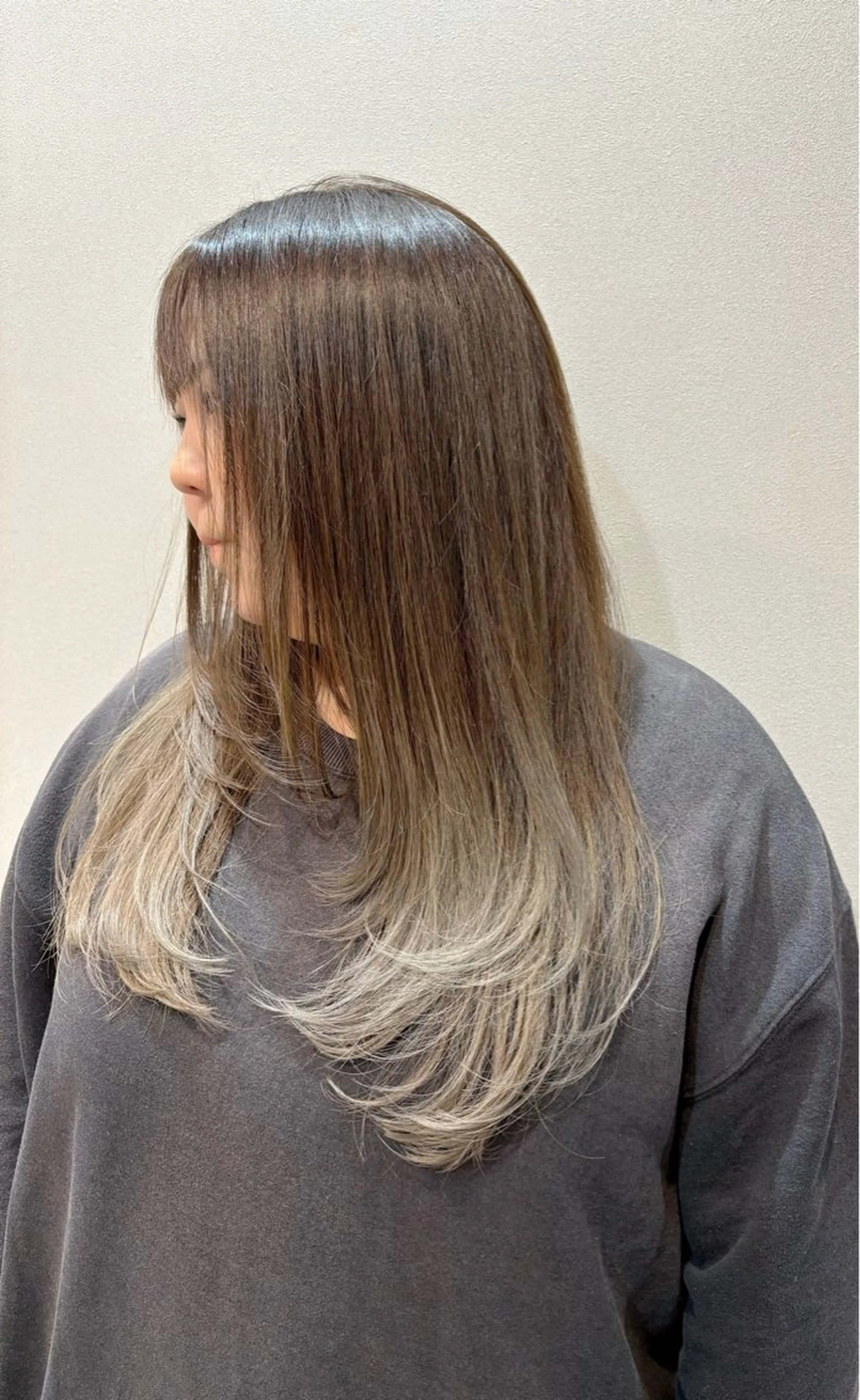 ロング 赤池 日菜子のヘアスタイル