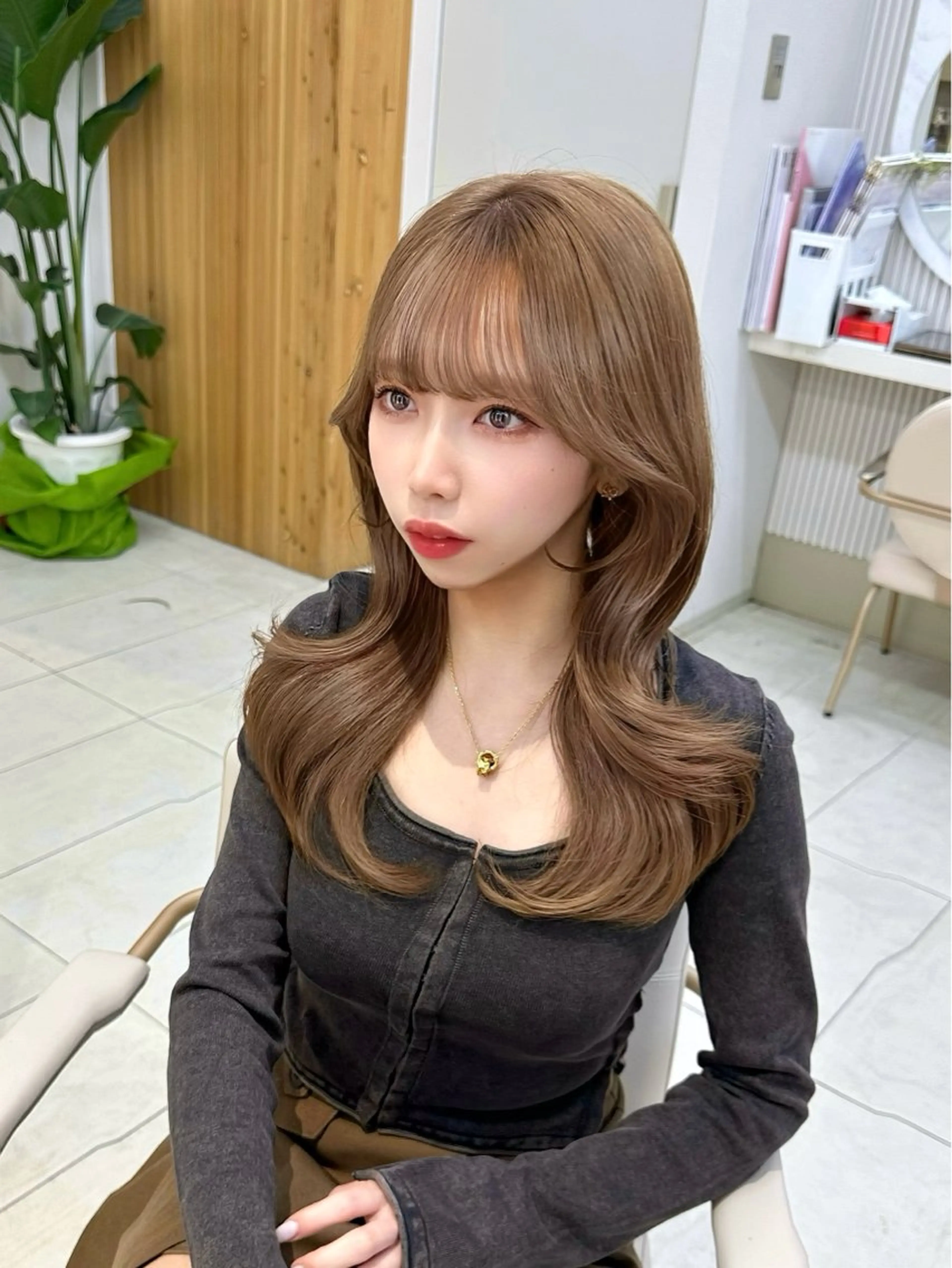 セミロング カラー 🇰🇷韓国風くびれ ヘア🇰🇷中村優大のヘアスタイル