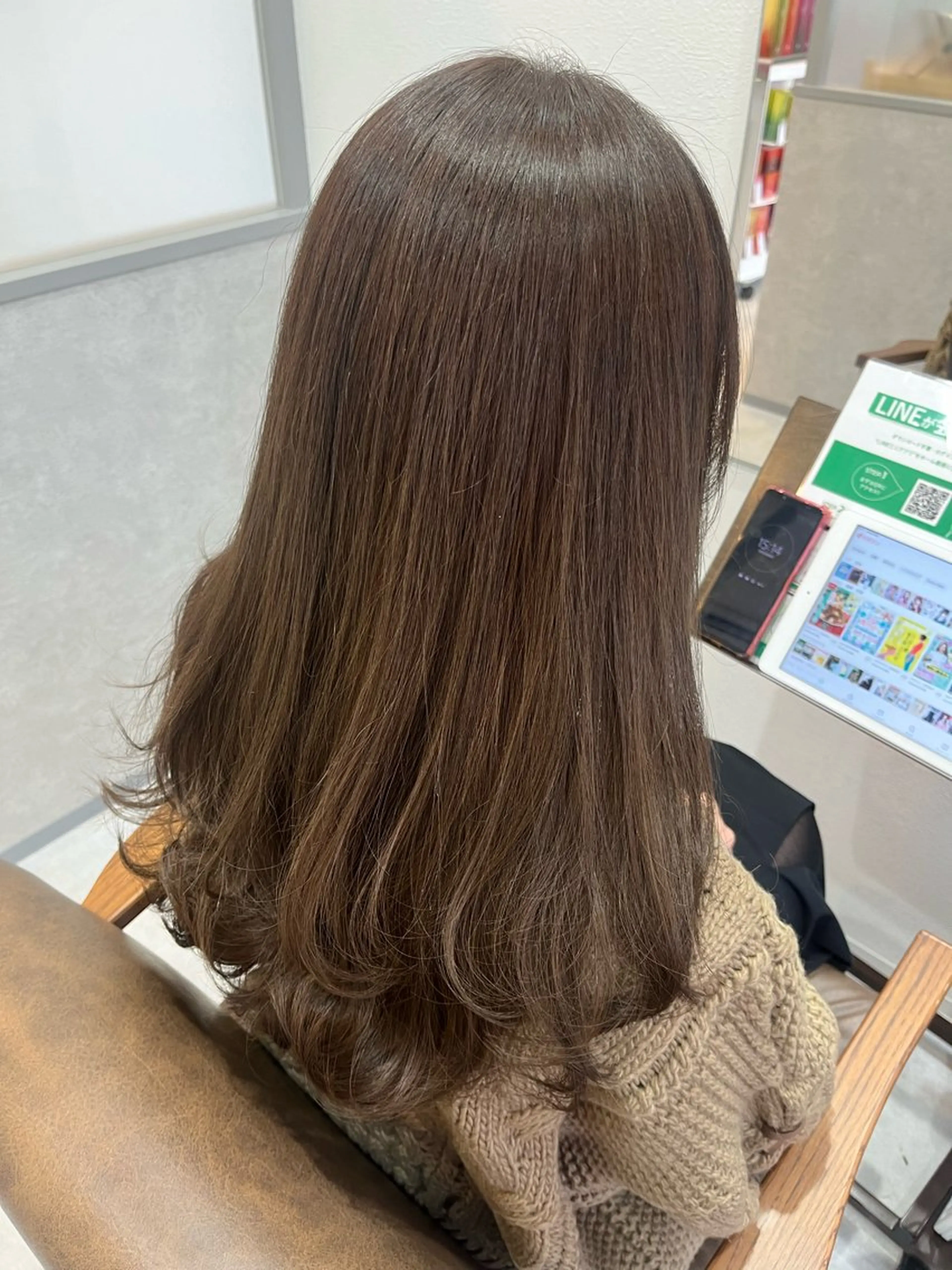 ロング レイヤーカット カット 暖色＊ベージュ ＊くらたあやかのヘアスタイル