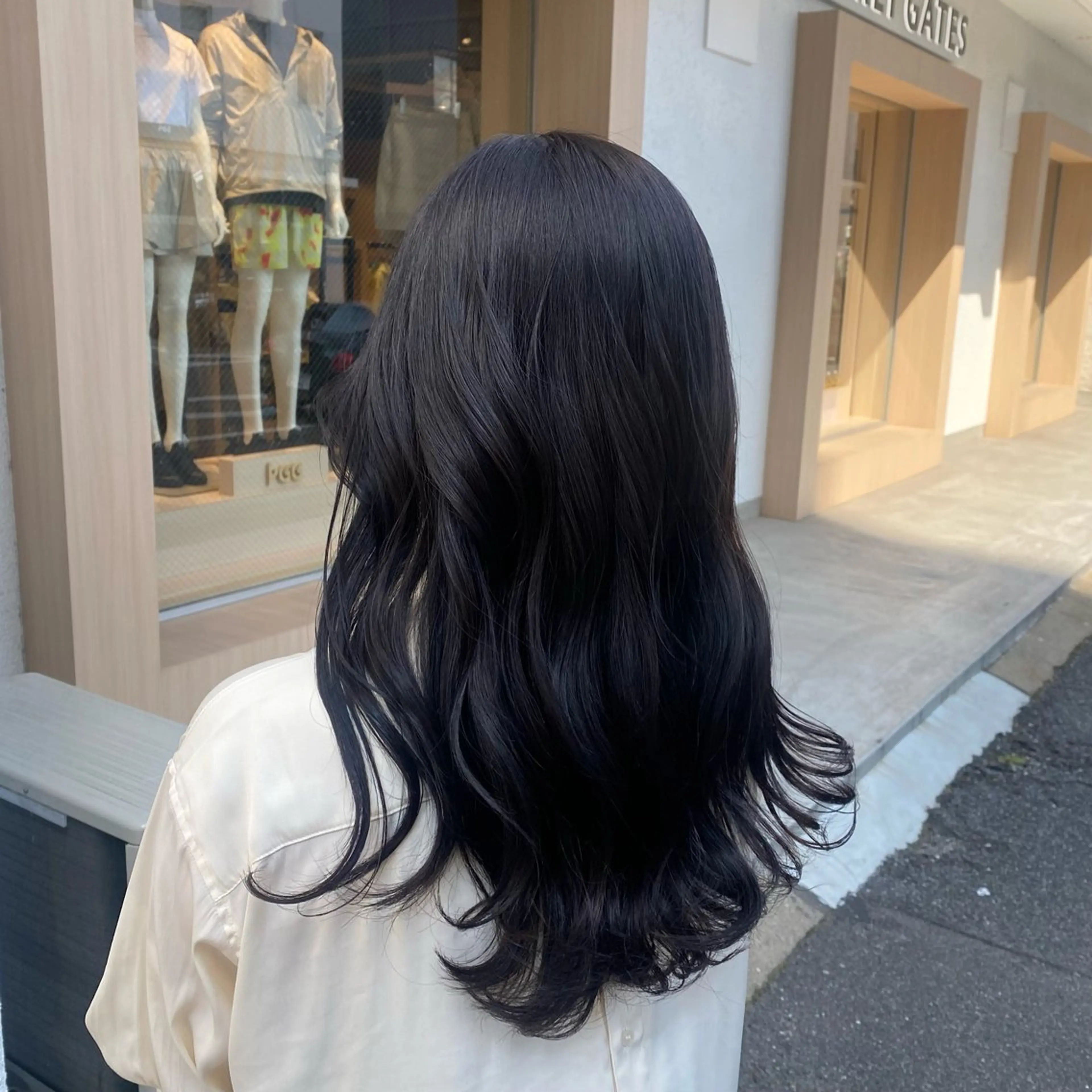 ロング カット ヘアカラー 透明感カラー 【問屋町】moe🪿のヘアスタイル