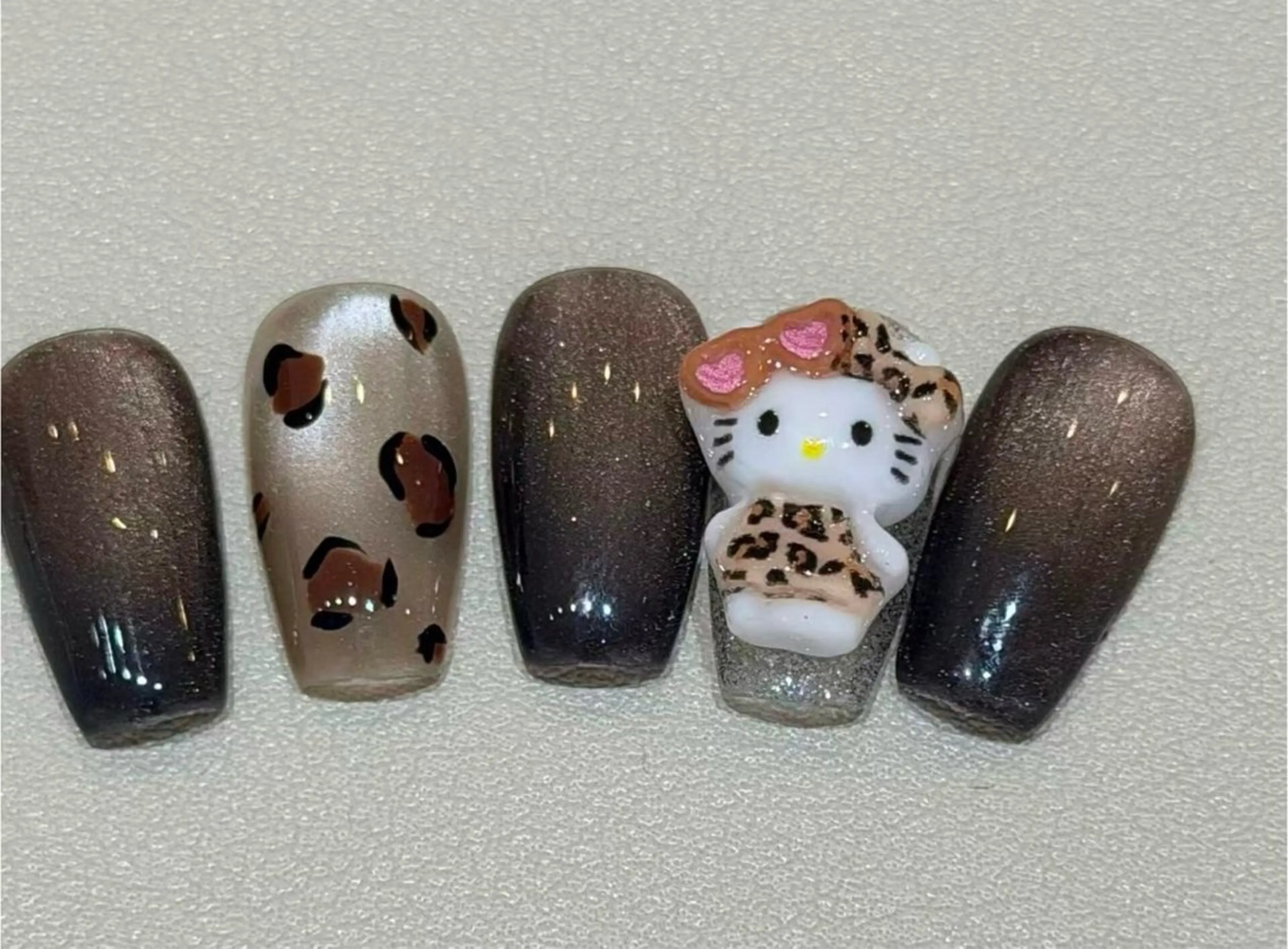 ネイル ハンドネイル CHERIR Emiのネイルデザイン