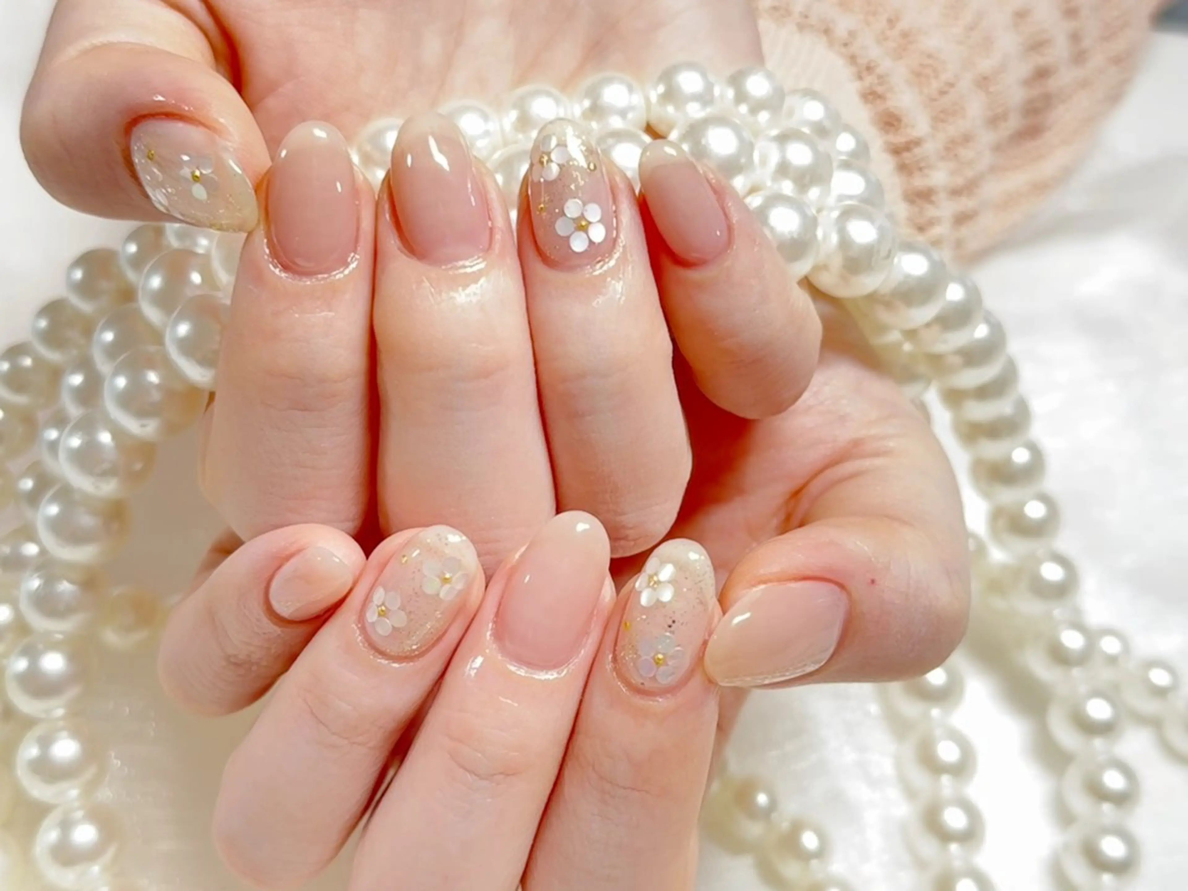 ネイル オーロラネイル 長さ出し フレンチネイル ガーリー キラキラネイル RIn 🎀のネイルデザイン