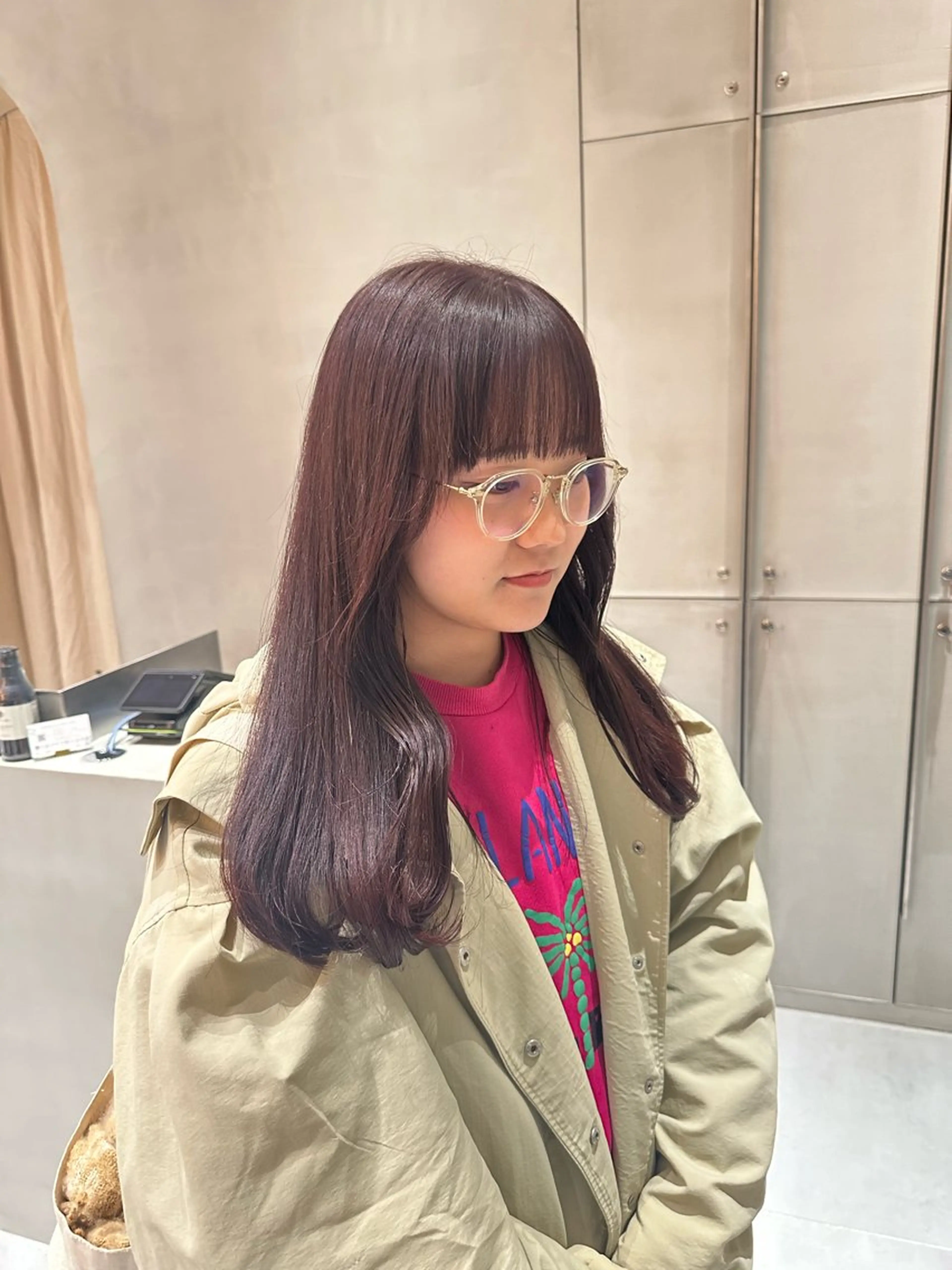 セミロング カラー ヘアカラー トリートメント ヘッドスパ ヘアセット ミオ💎透ける暗髪 ショートカットのヘアスタイル