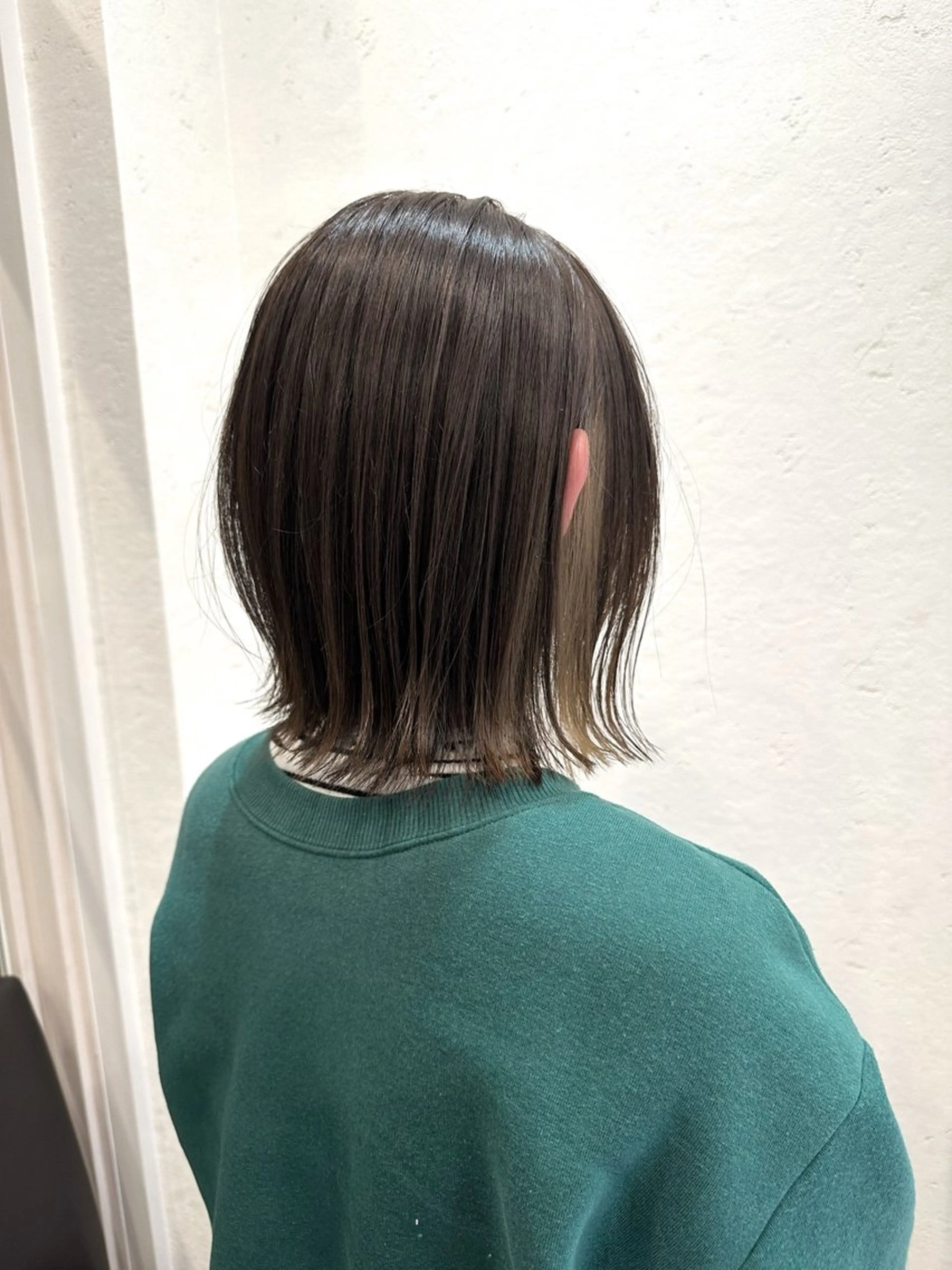 ミディアム N. Miiのヘアスタイル