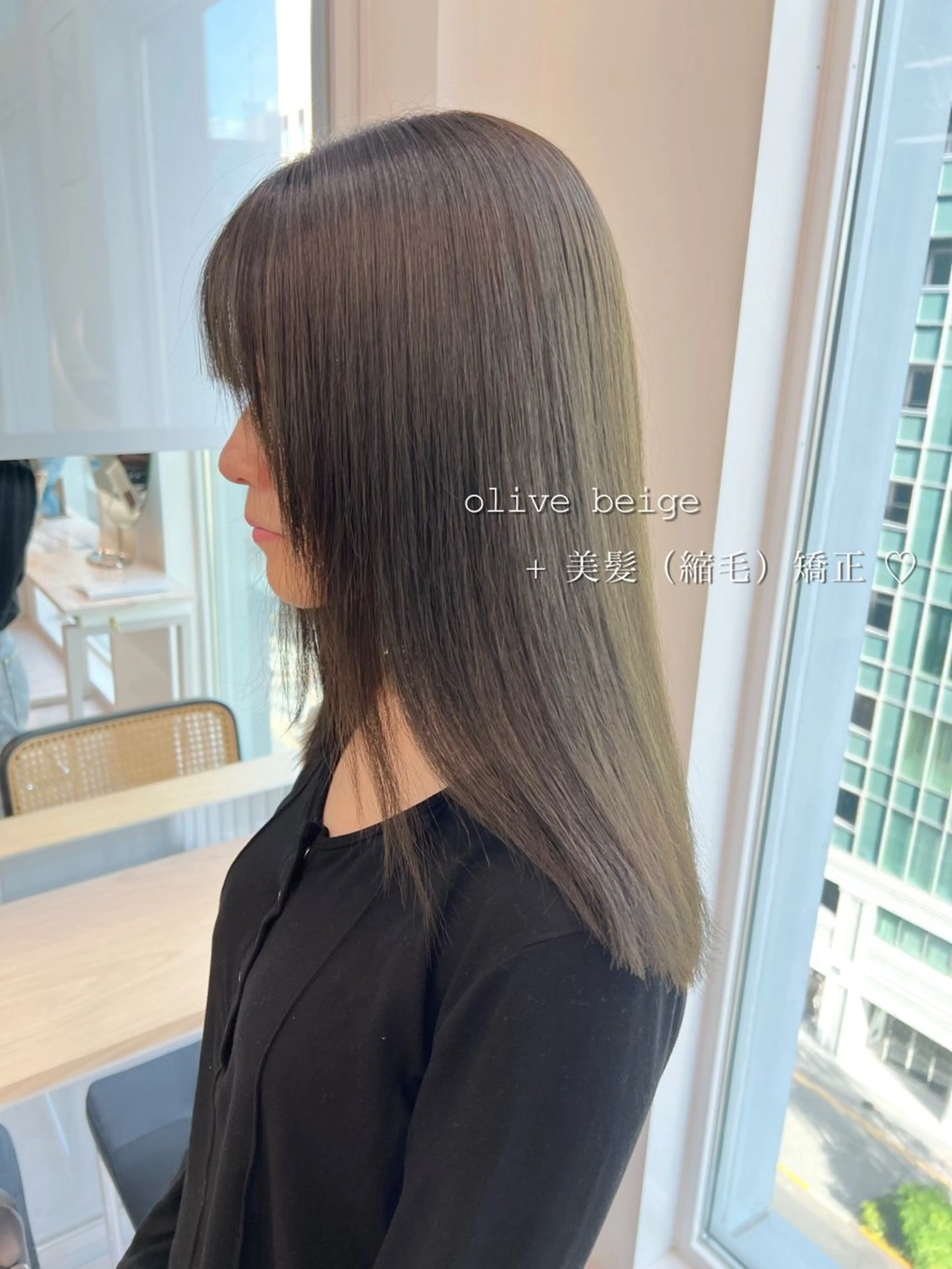 セミロング カット ヘアカラー 縮毛矯正 トリートメント 美髪矯正/髪質改善/ 艶髪🤍伊藤梨紗のヘアスタイル