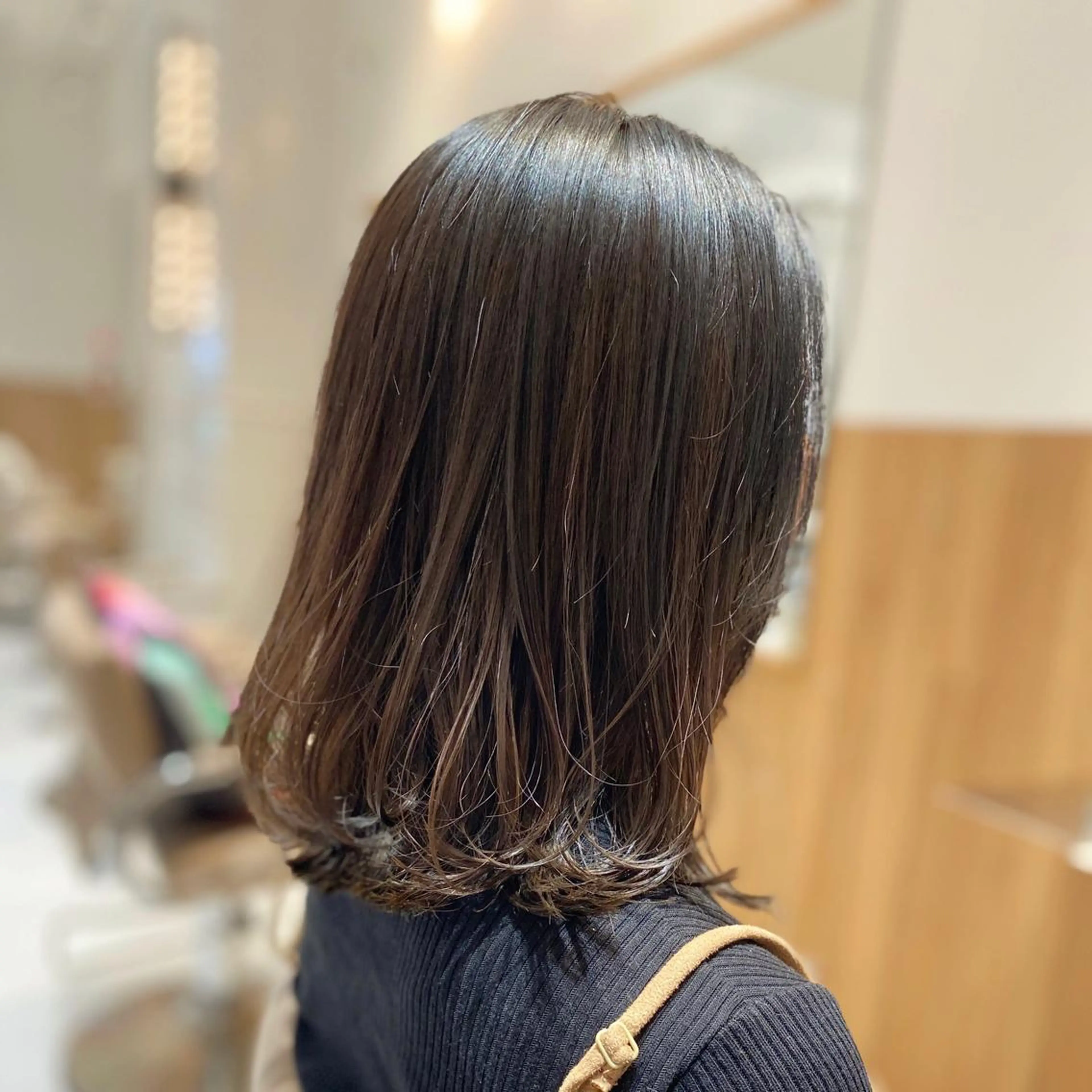 ミディアム カラー アッシュ アッシュグレー アッシュグレージュ グラデーションカラー グレージュ カット ヘアカラー トリートメント Radix所属・ボブ/ハイトーン 福生Radix 下田のヘアスタイル