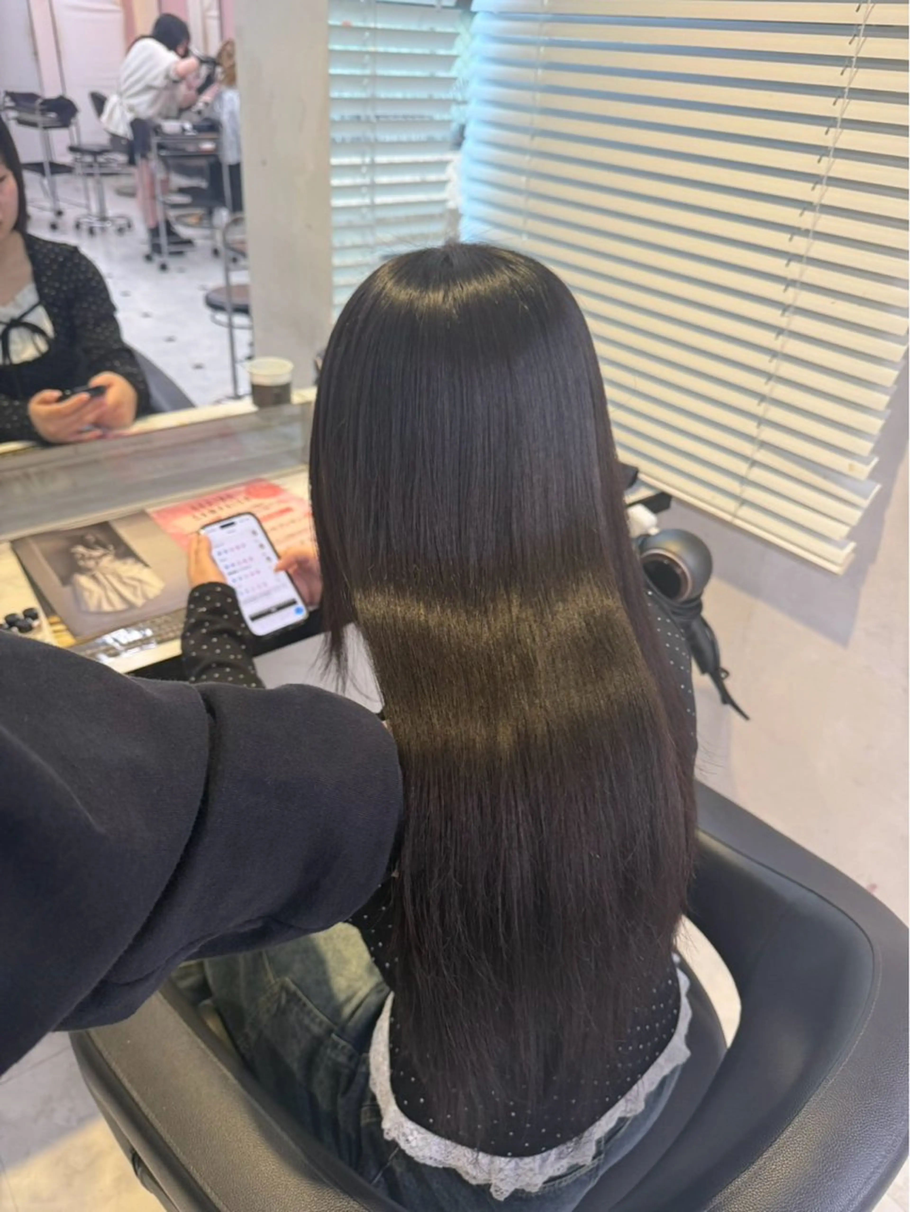 ロング カラー 透明感カラー 髪質改善 ヘアカラー トリートメント かわかみ つぶらのヘアスタイル