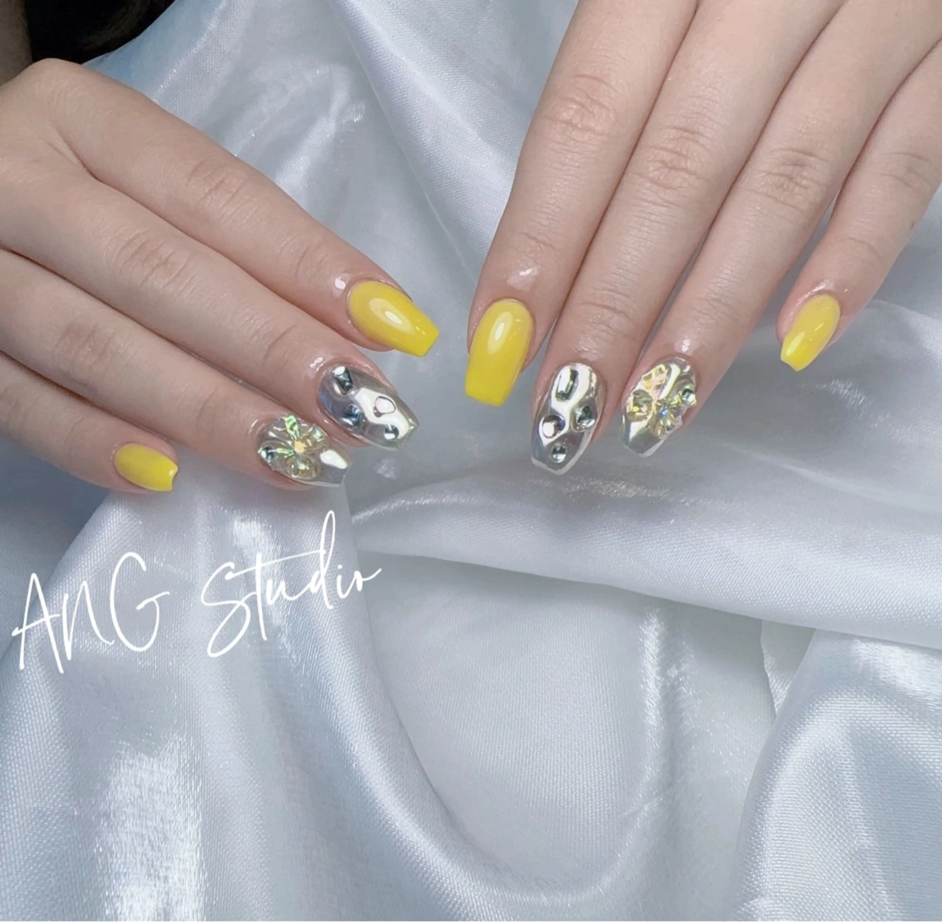 ネイル ハンドネイル ハンドケア ANG Studioのネイルデザイン