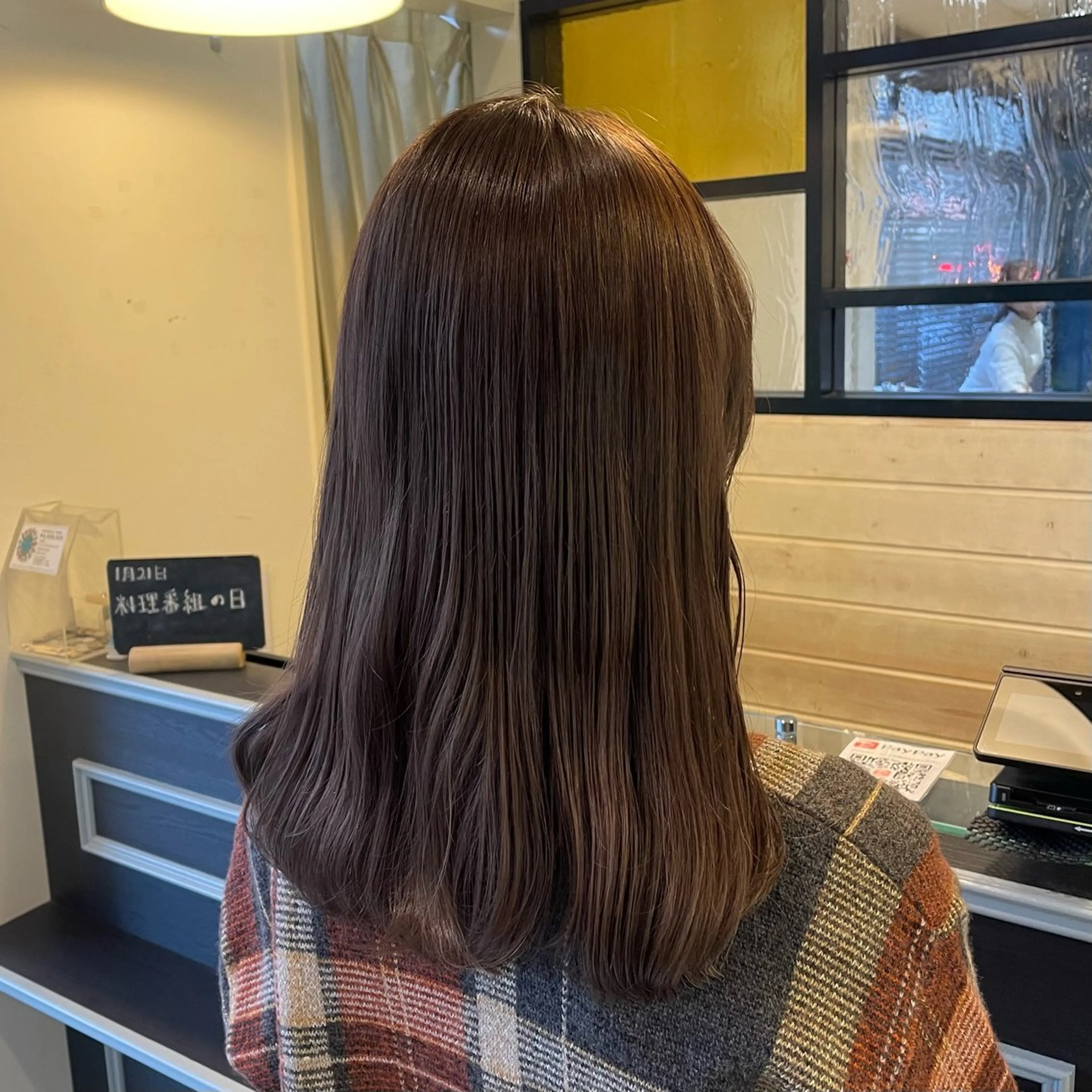 ミディアム カラー スナコザワ レナのヘアスタイル