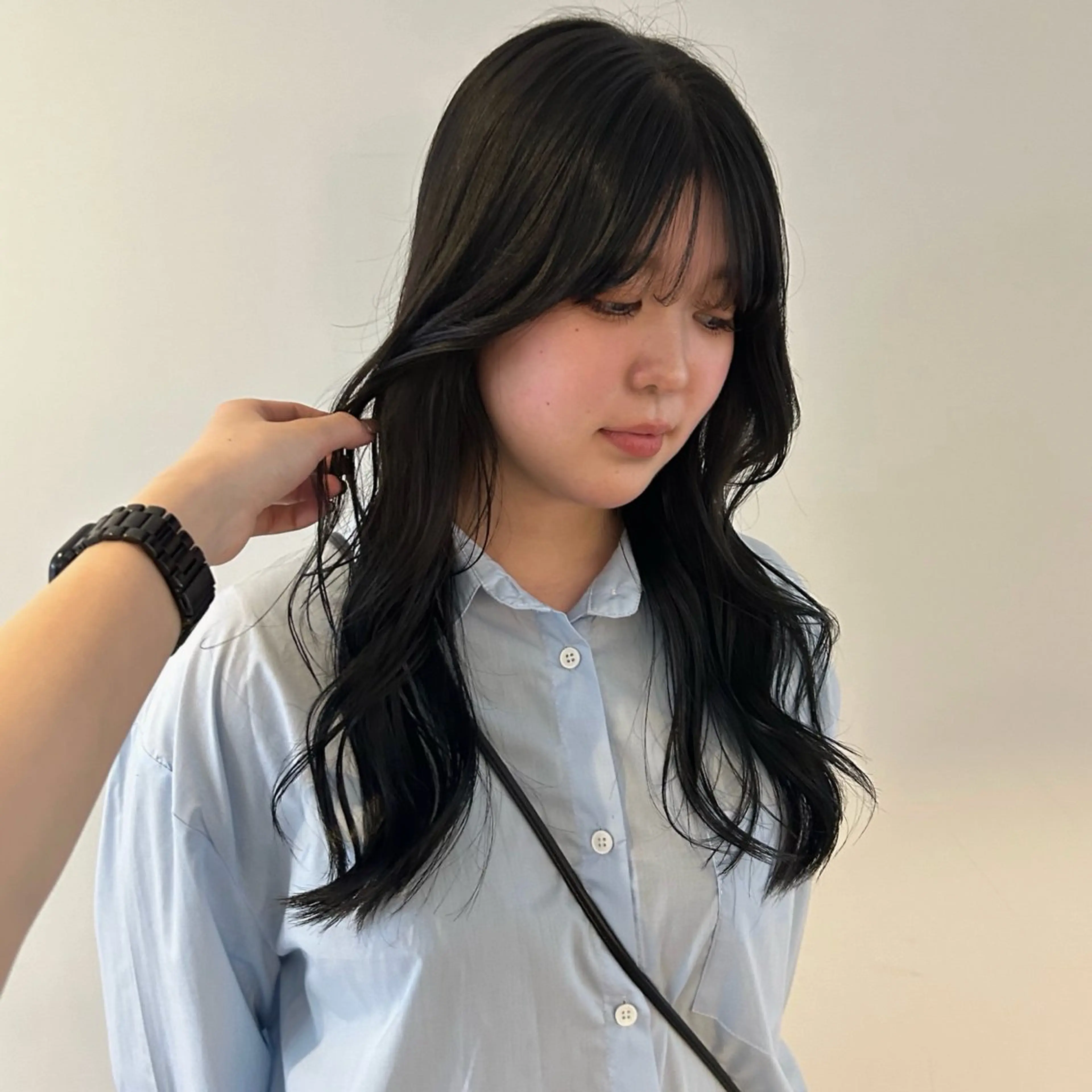 ロング カラー ブリーチ ケアブリーチ 透明感カラー ダブルカラー ブリーチなしカラー ヘアカラー トリートメント nonoka オリーブ/レイヤーのヘアスタイル