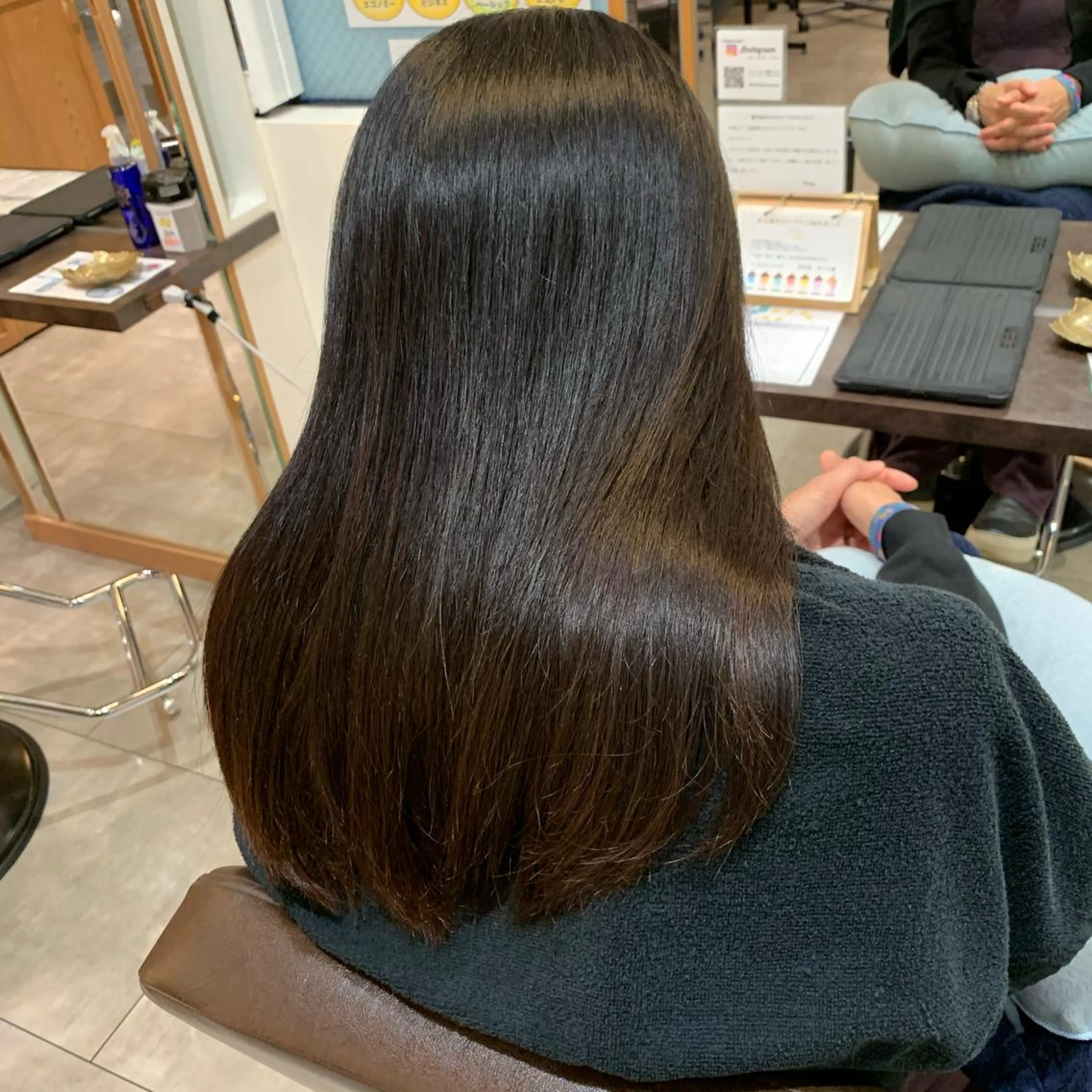 セミロング カラー 中村 研介のヘアスタイル