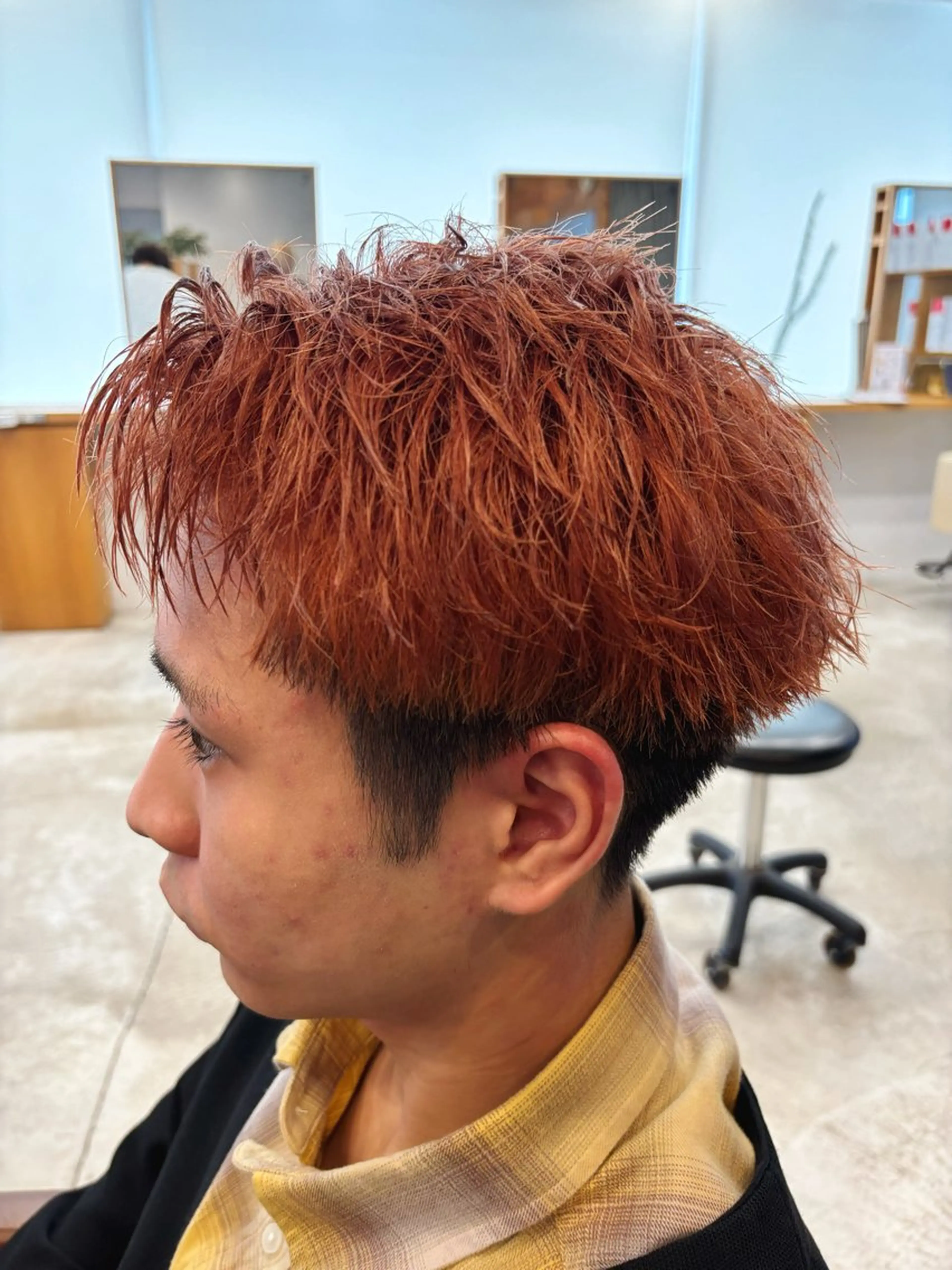 カラー メンズ メンズブリーチ ベージュカラー ブリーチ オレンジ オレンジベージュ カット ヘアカラー トリートメント カノエ小郡/髪質改善 /小野　静水のヘアスタイル