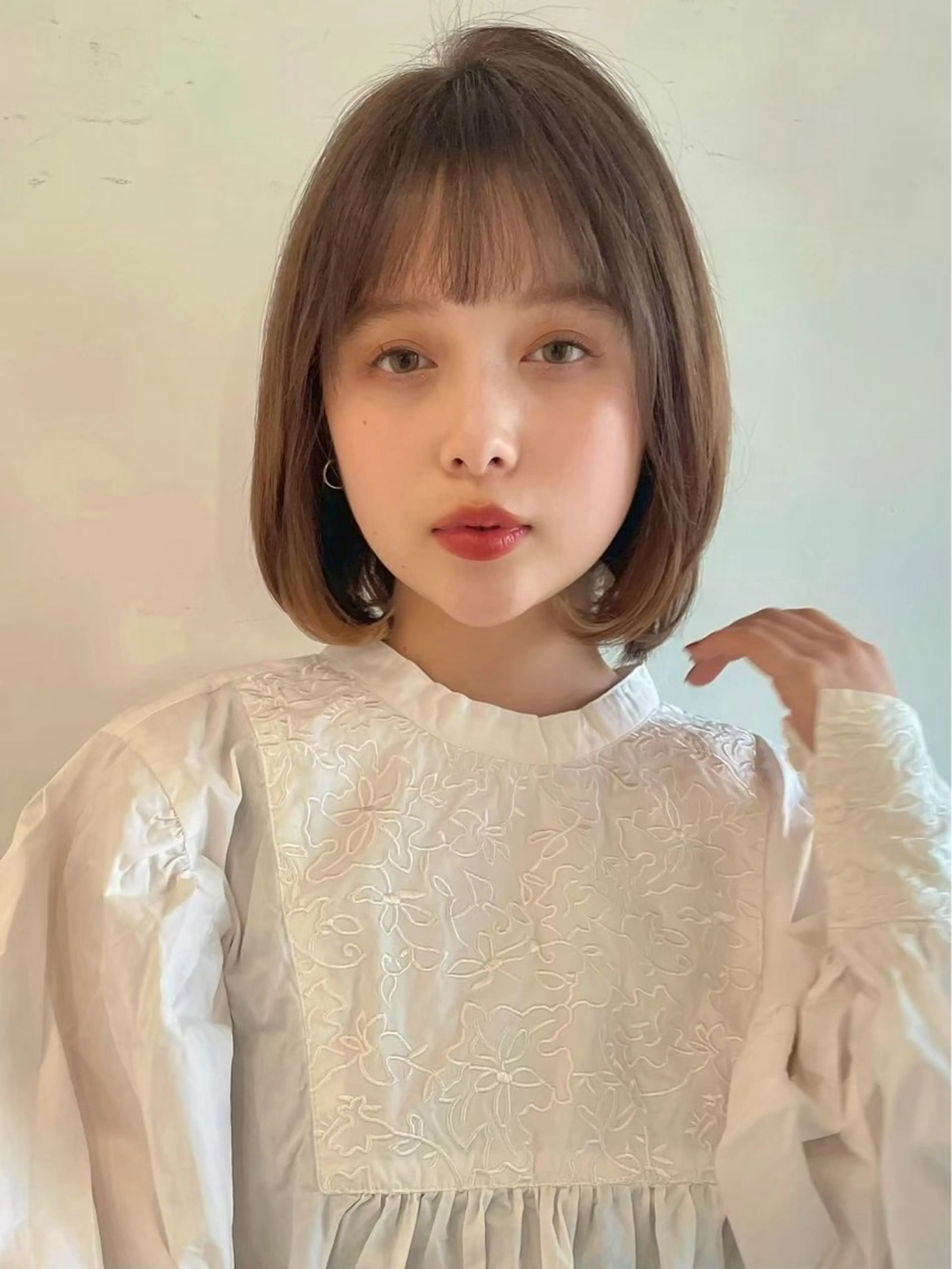 ミディアム 米澤 由衣のヘアスタイル