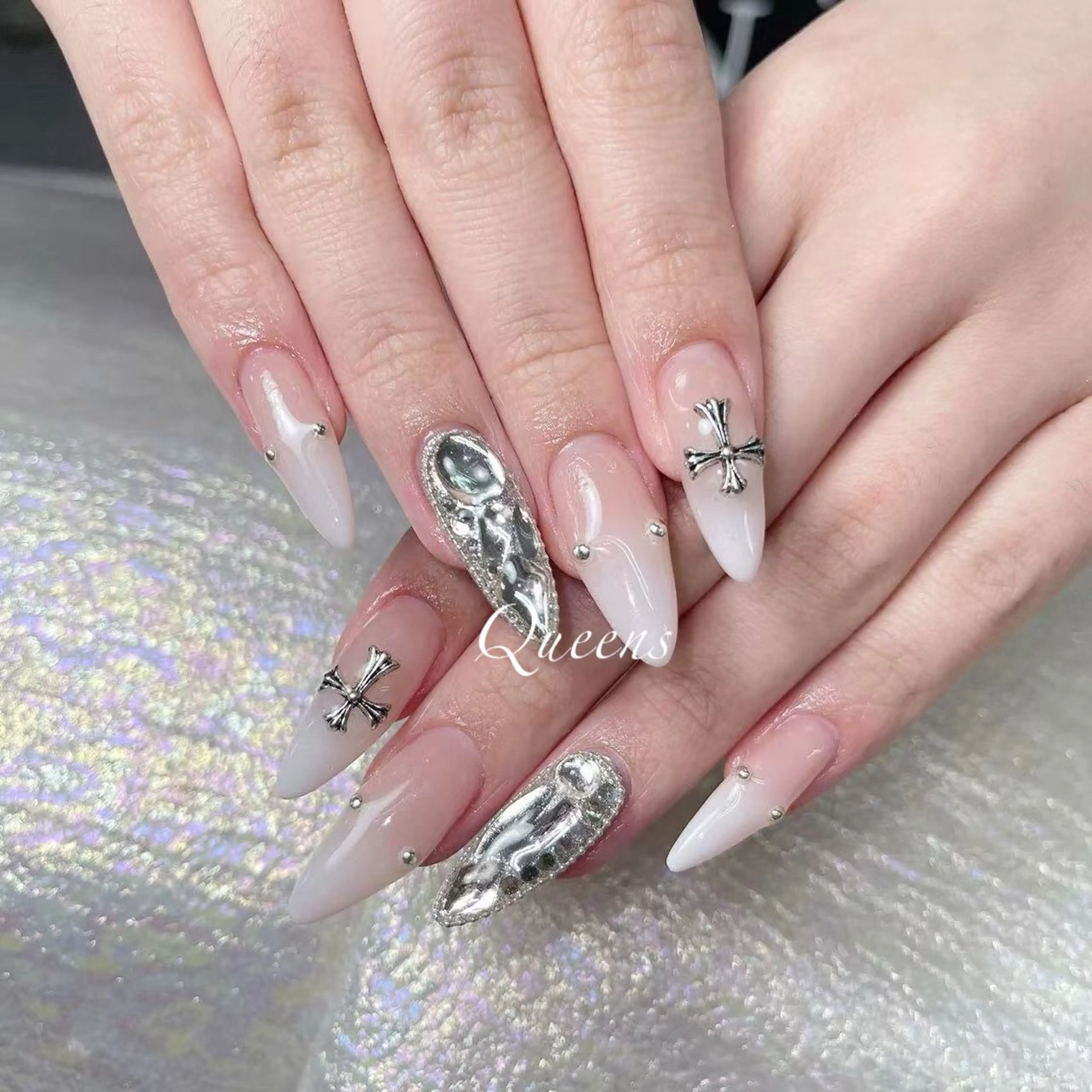 ネイル ハンドネイル Queens ゲンのネイルデザイン