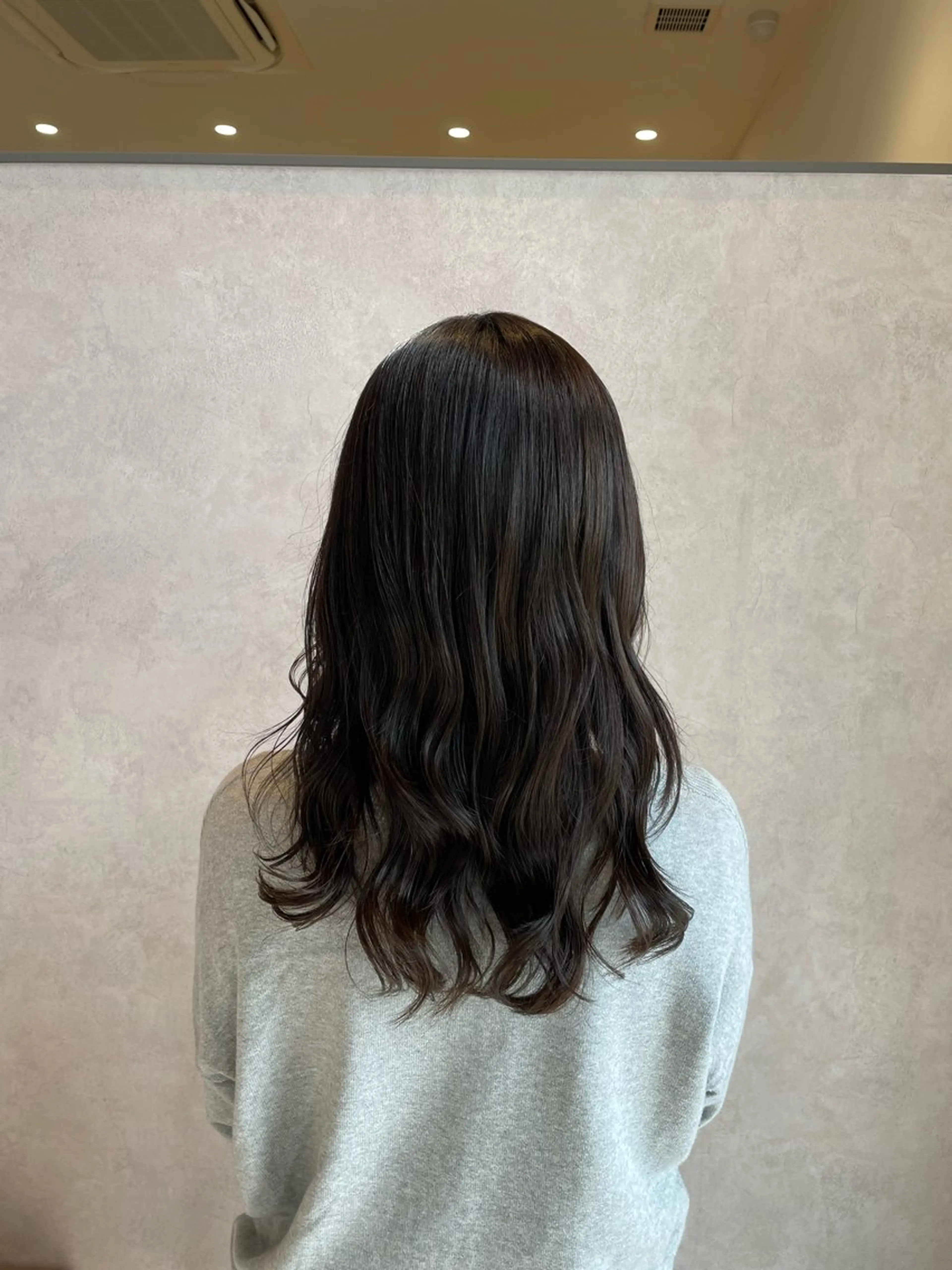 カラー 透明感カラー 伊藤 未夢のヘアスタイル