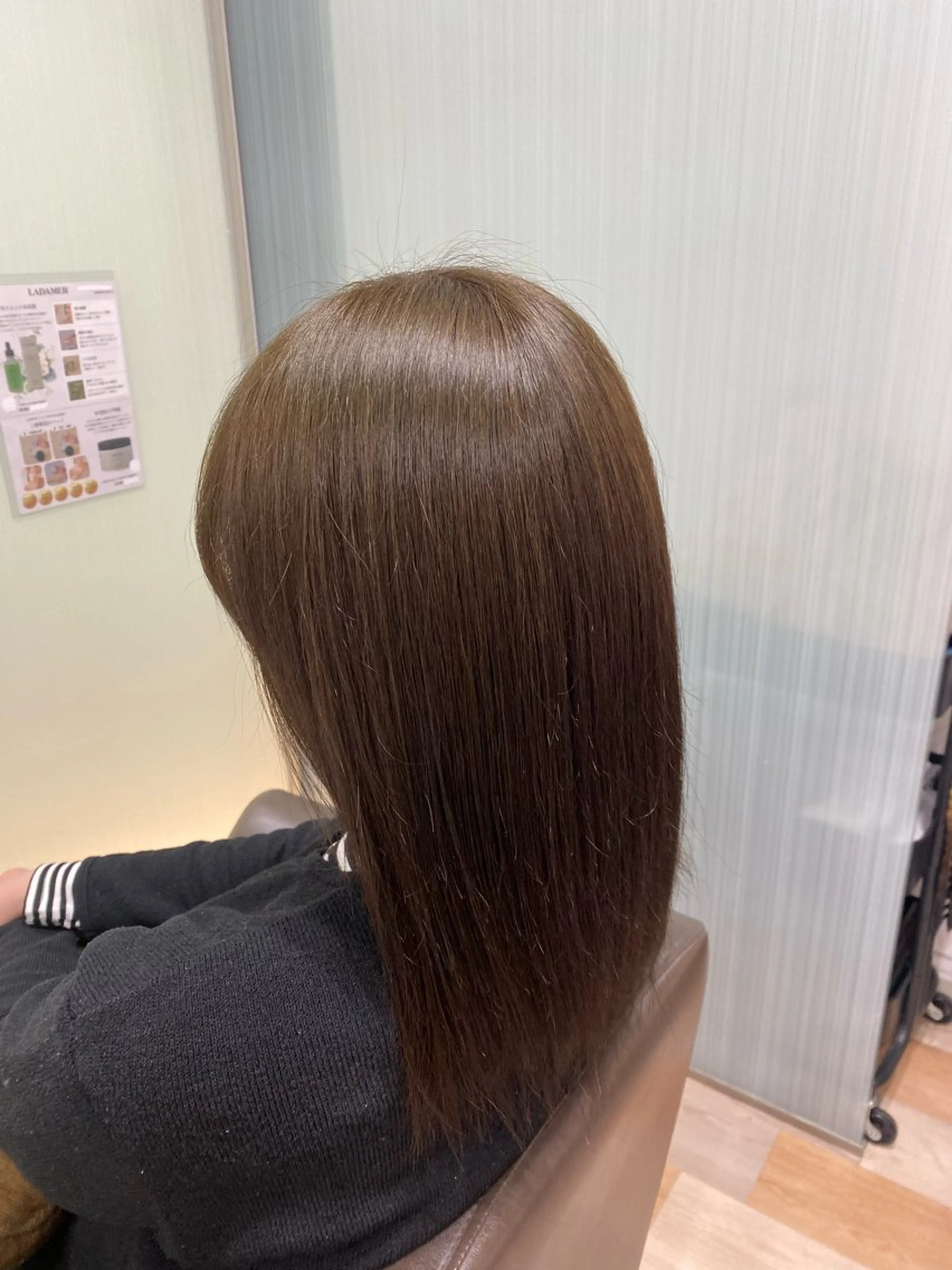 ミディアム カラー オリーブカラー カラー/カットモデル 東 ゆきののヘアスタイル