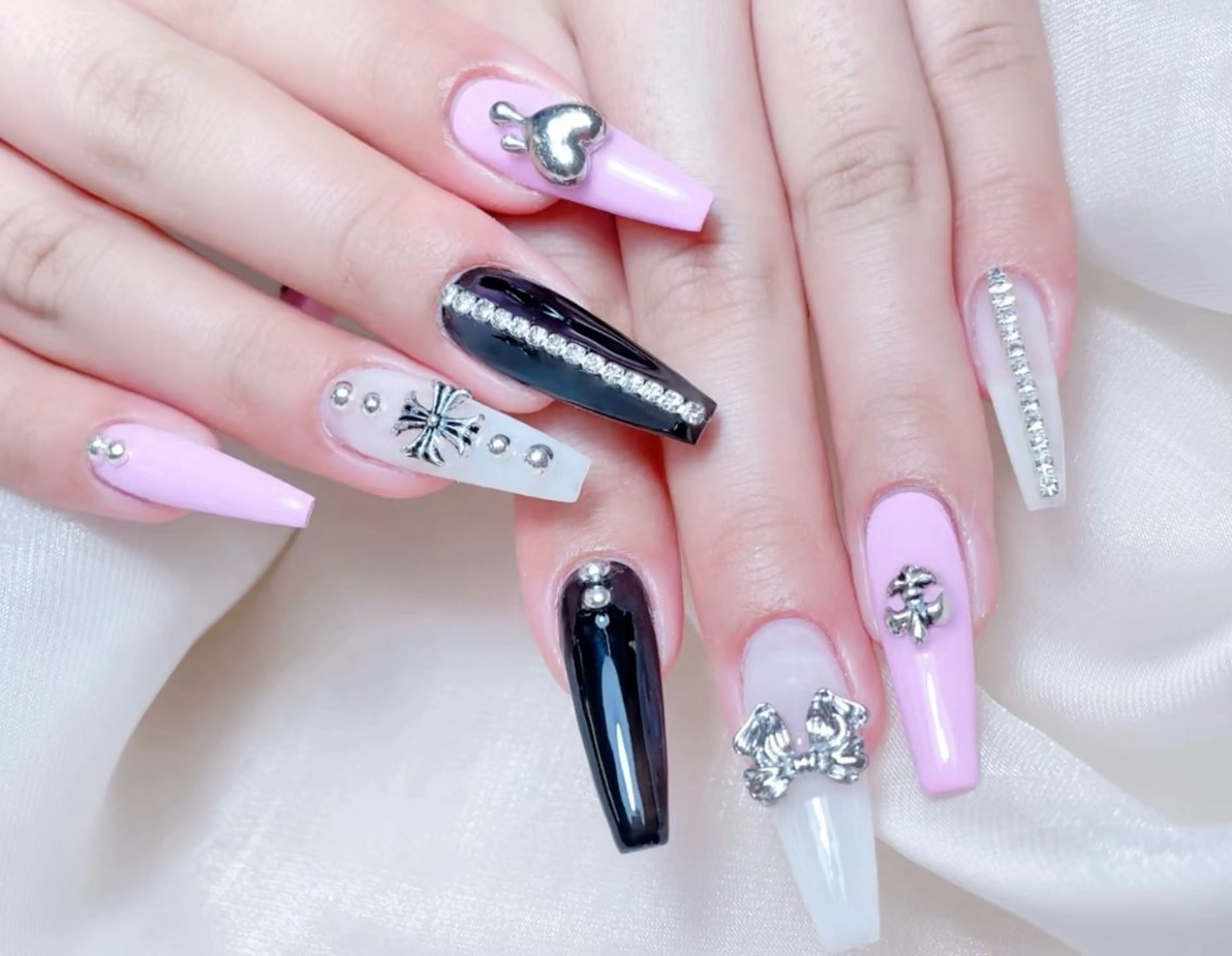 ネイル ハンドネイル D-BEAUTY Nailsalonのネイルデザイン