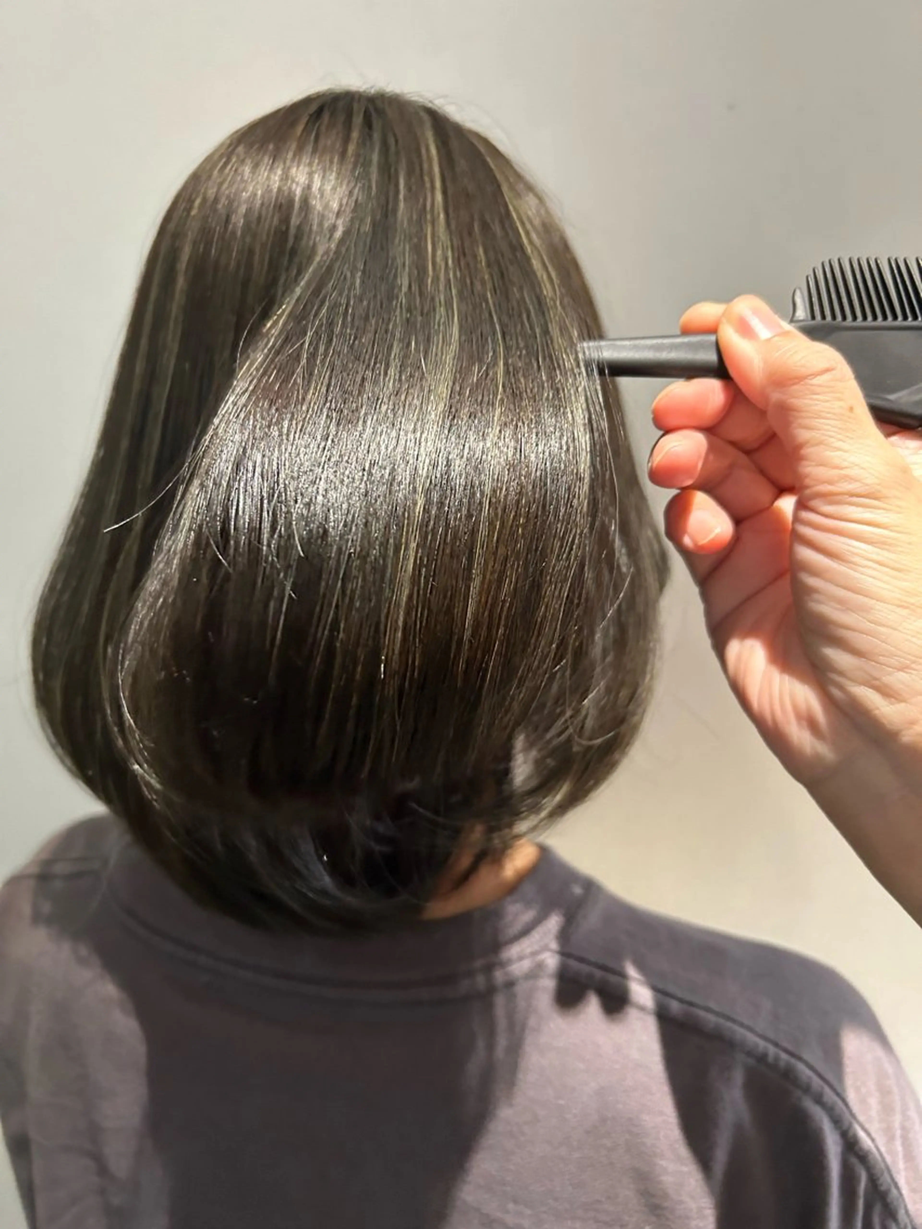 ミディアム カラー 本間 良のヘアスタイル