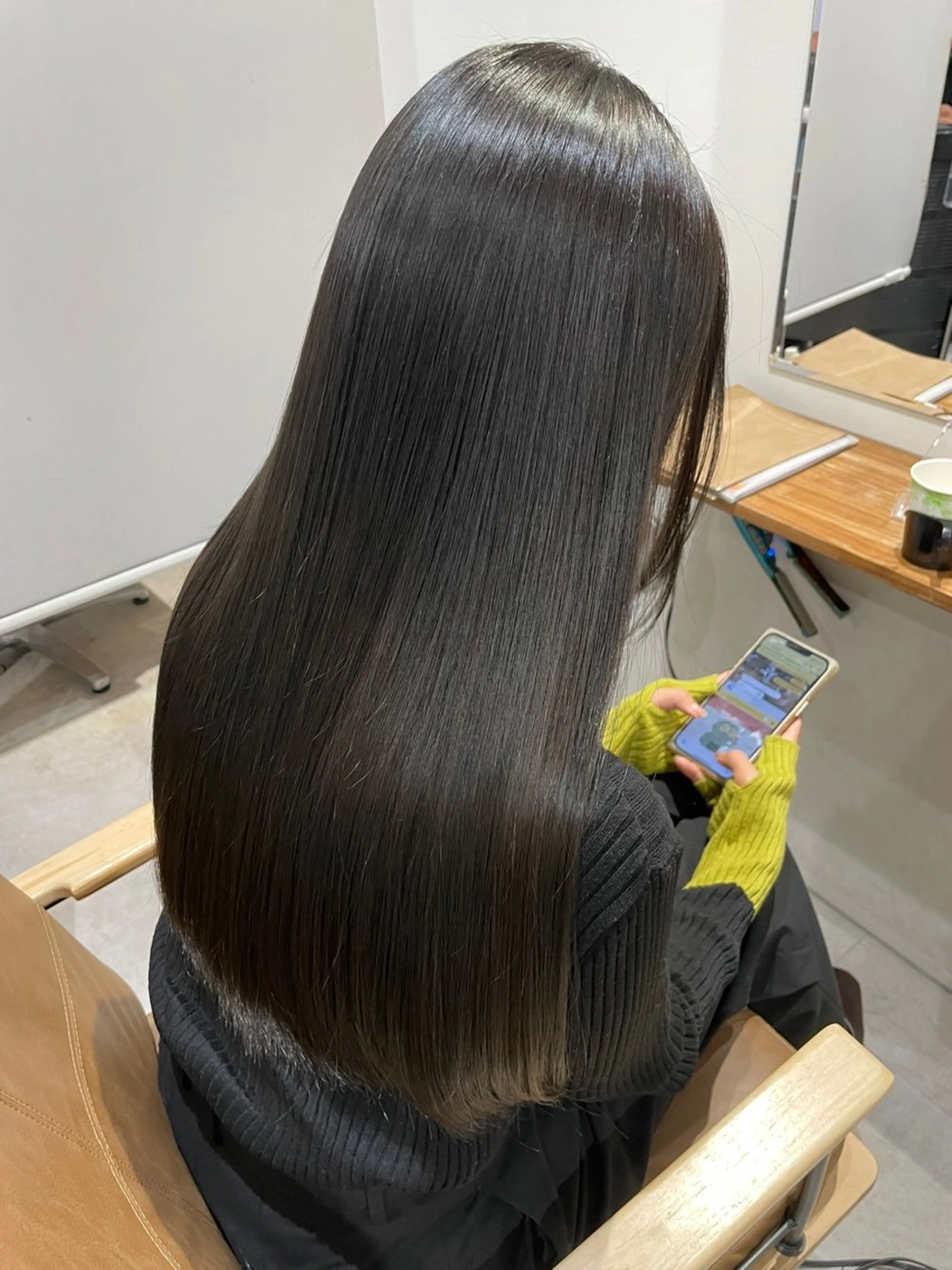 【ご新規様​〜​4月土日限定】💡酸性ストレート+カラーの写真