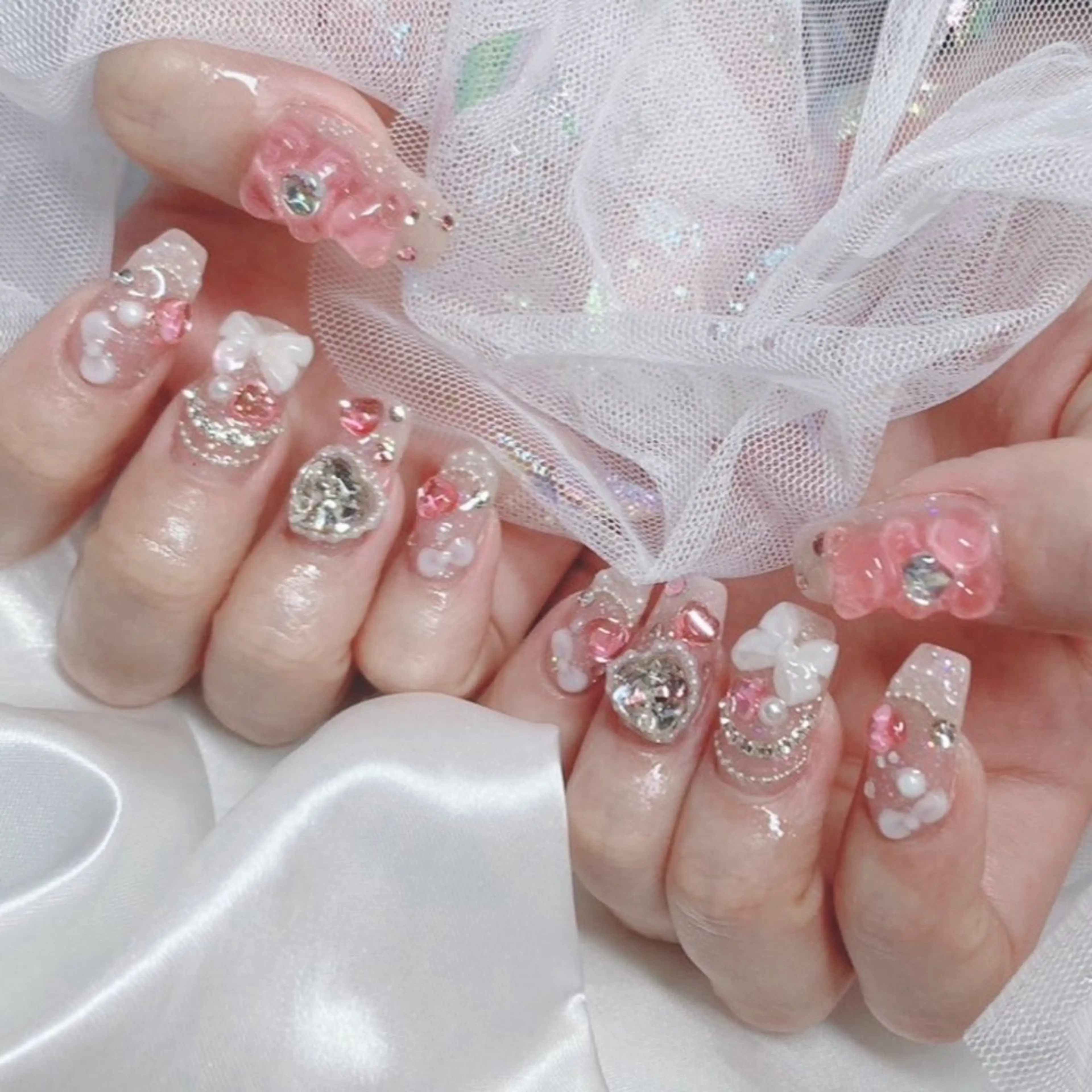 ネイル ジェルネイル キラキラネイル ハンドネイル Nail lieNのネイルデザイン