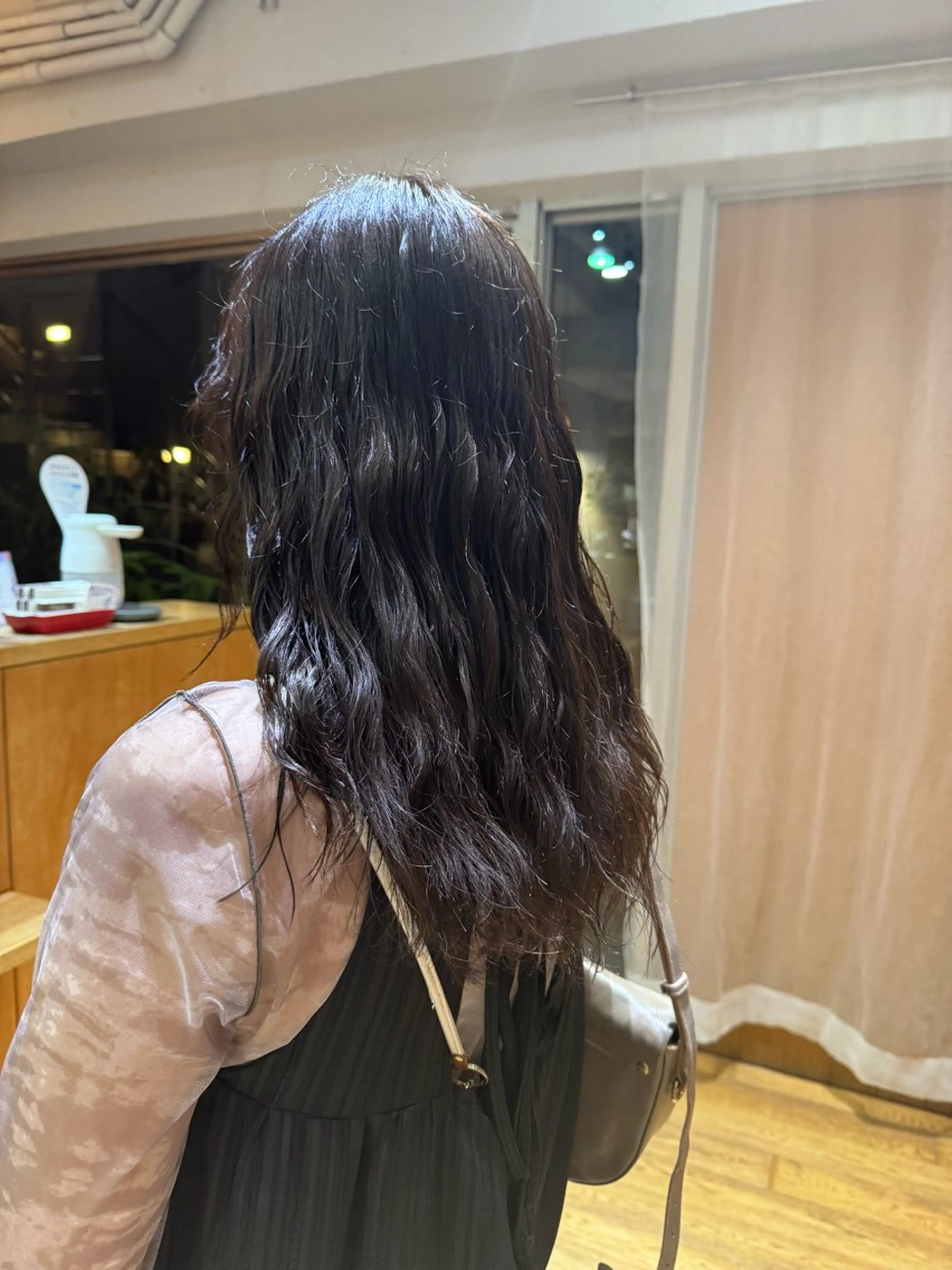 セミロング カット パーマ トリートメント 大人可愛い♡コテ巻き パーマ🌼杉田 萌恵のヘアスタイル