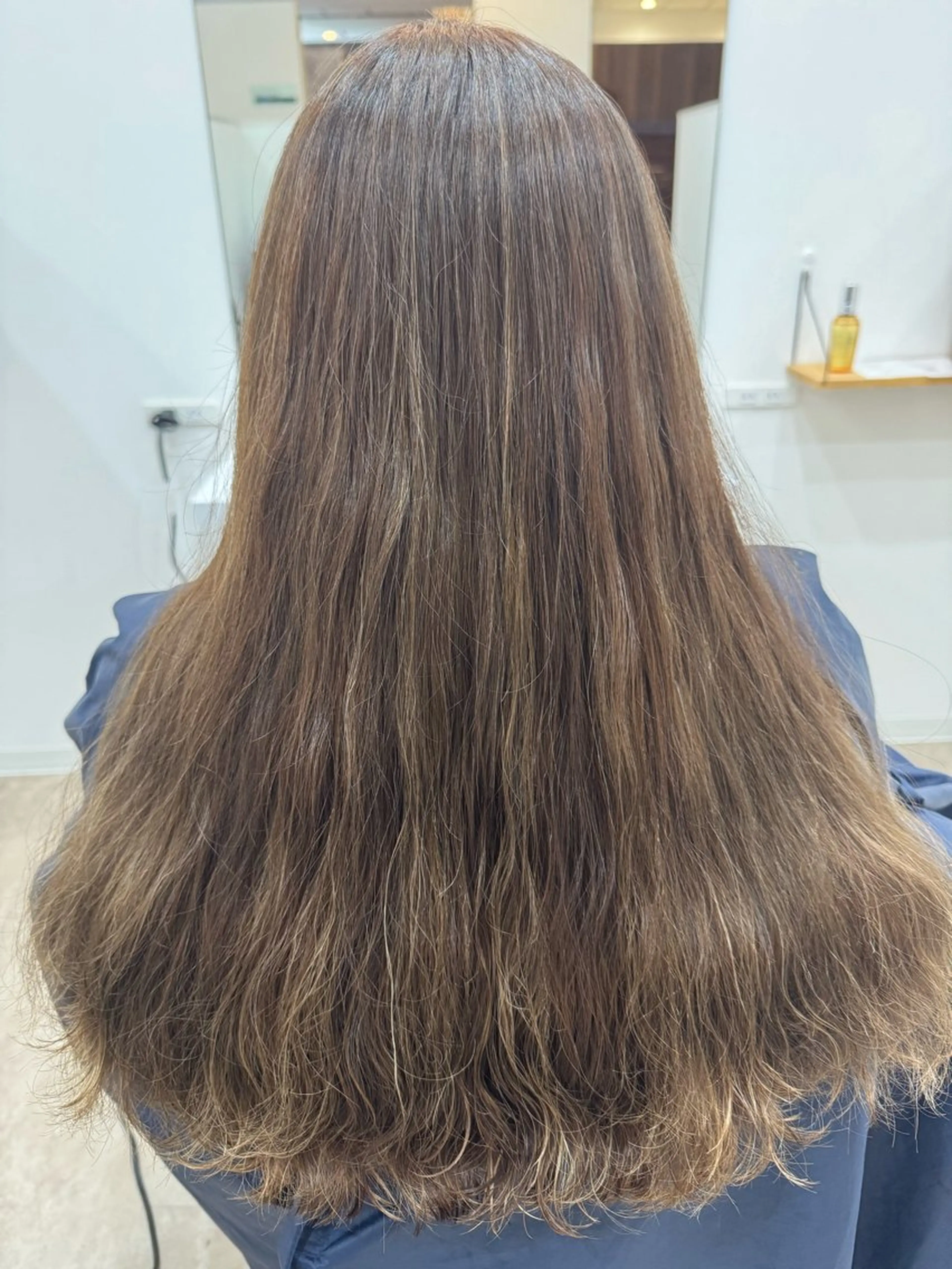 カラー ヘアカラー SIKI RINAのヘアスタイル