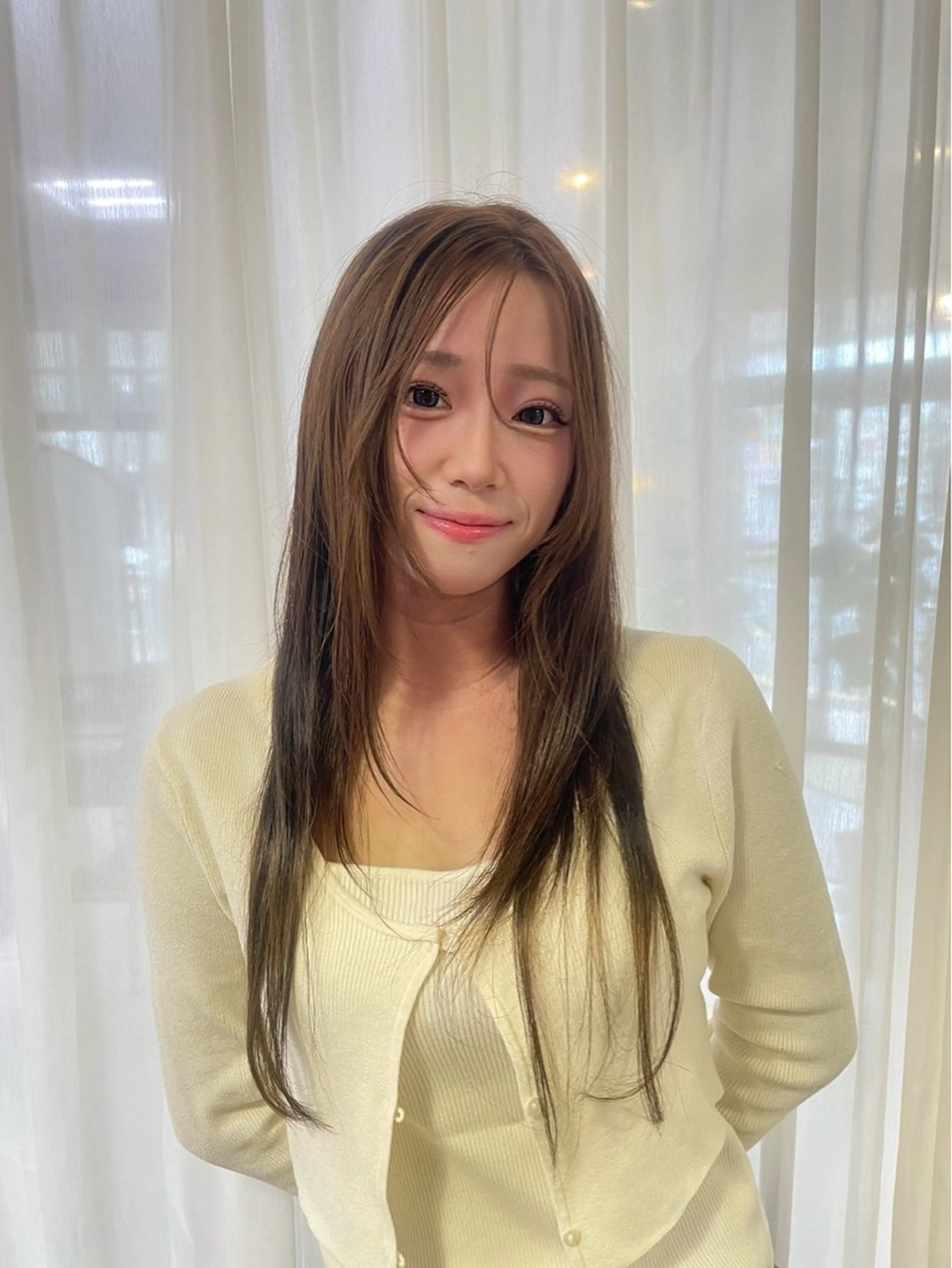 ロング カラー eMu_ rimiのヘアスタイル