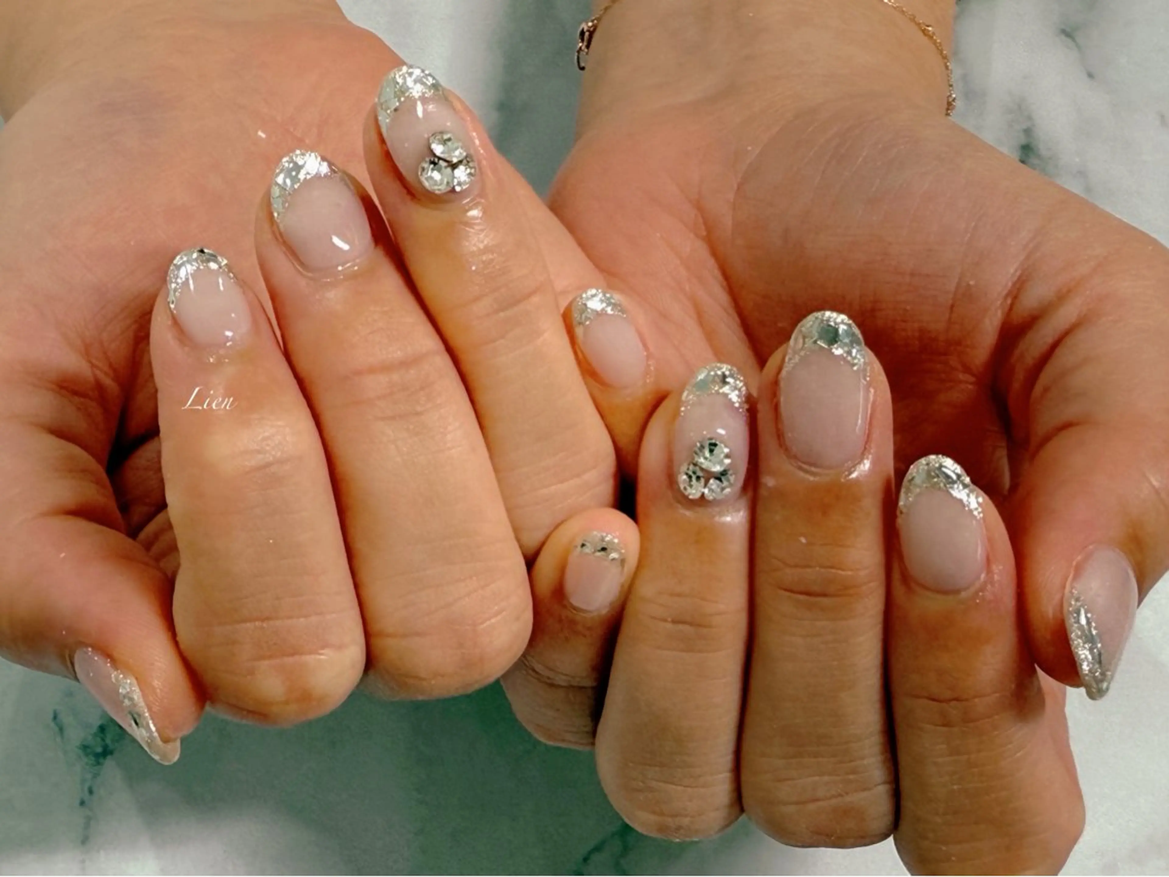 ネイル 長さ出し フットネイル フレンチネイル ジェルネイル ガラスフレンチ ハンドネイル Lien（リアン） 銀座駅6分のネイルデザイン