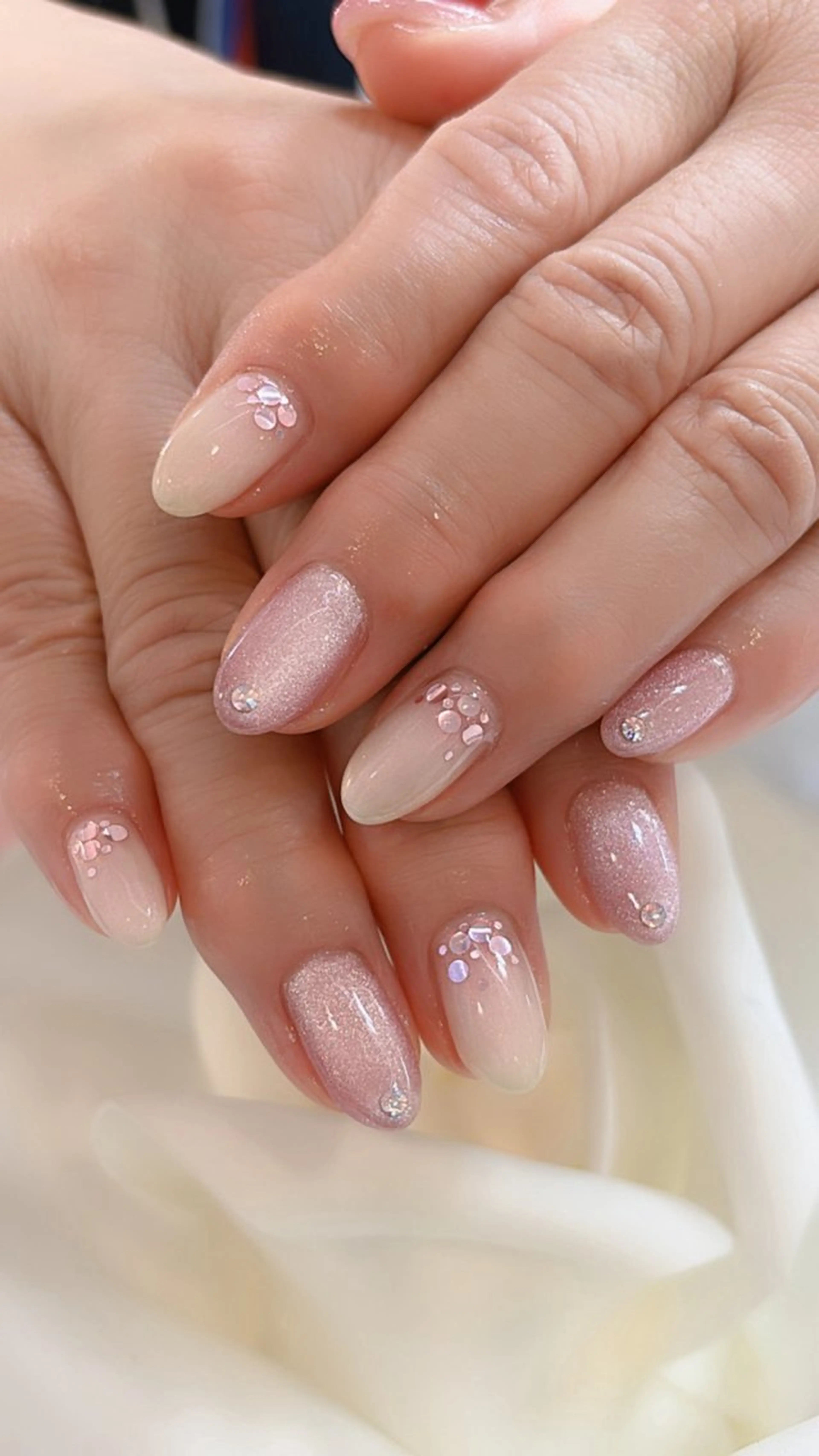 ミディアム TAKAMATSU RINAのネイルデザイン