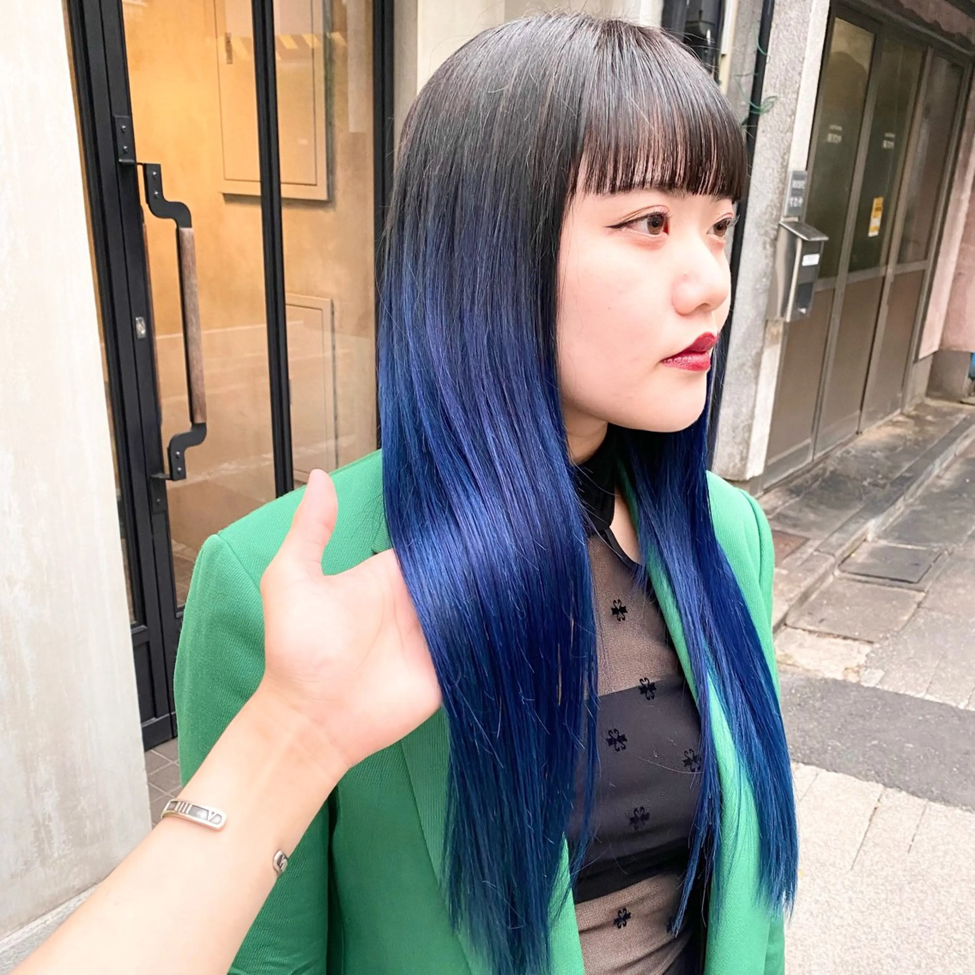 ロング カラー ブルーカラー ダークグレー ヘアカラー 艶髪と透明感を ‼️/若林のヘアスタイル