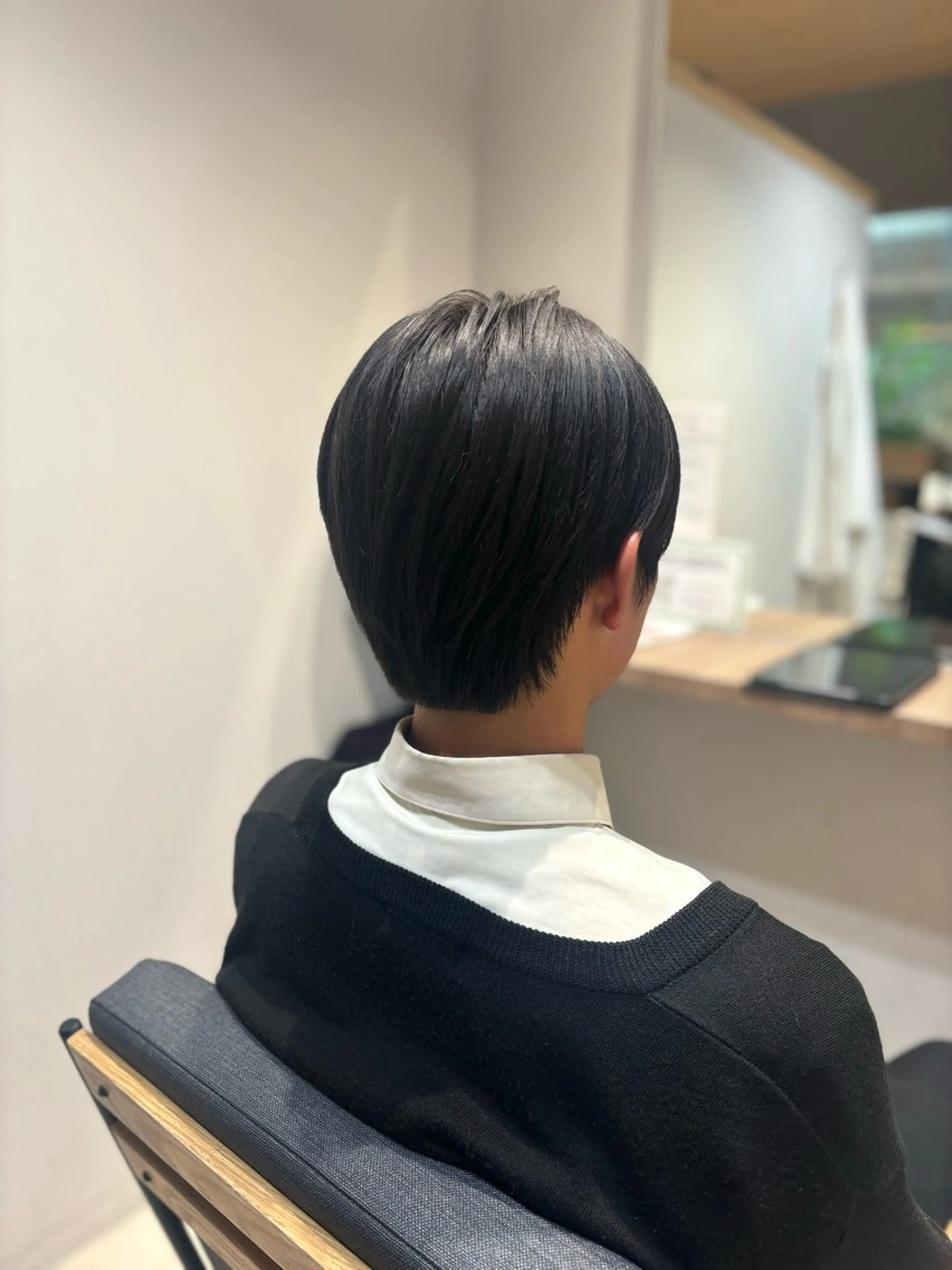 メンズ センターパート 刈り上げ 末吉 帆華 AMELY呉服町店のヘアスタイル