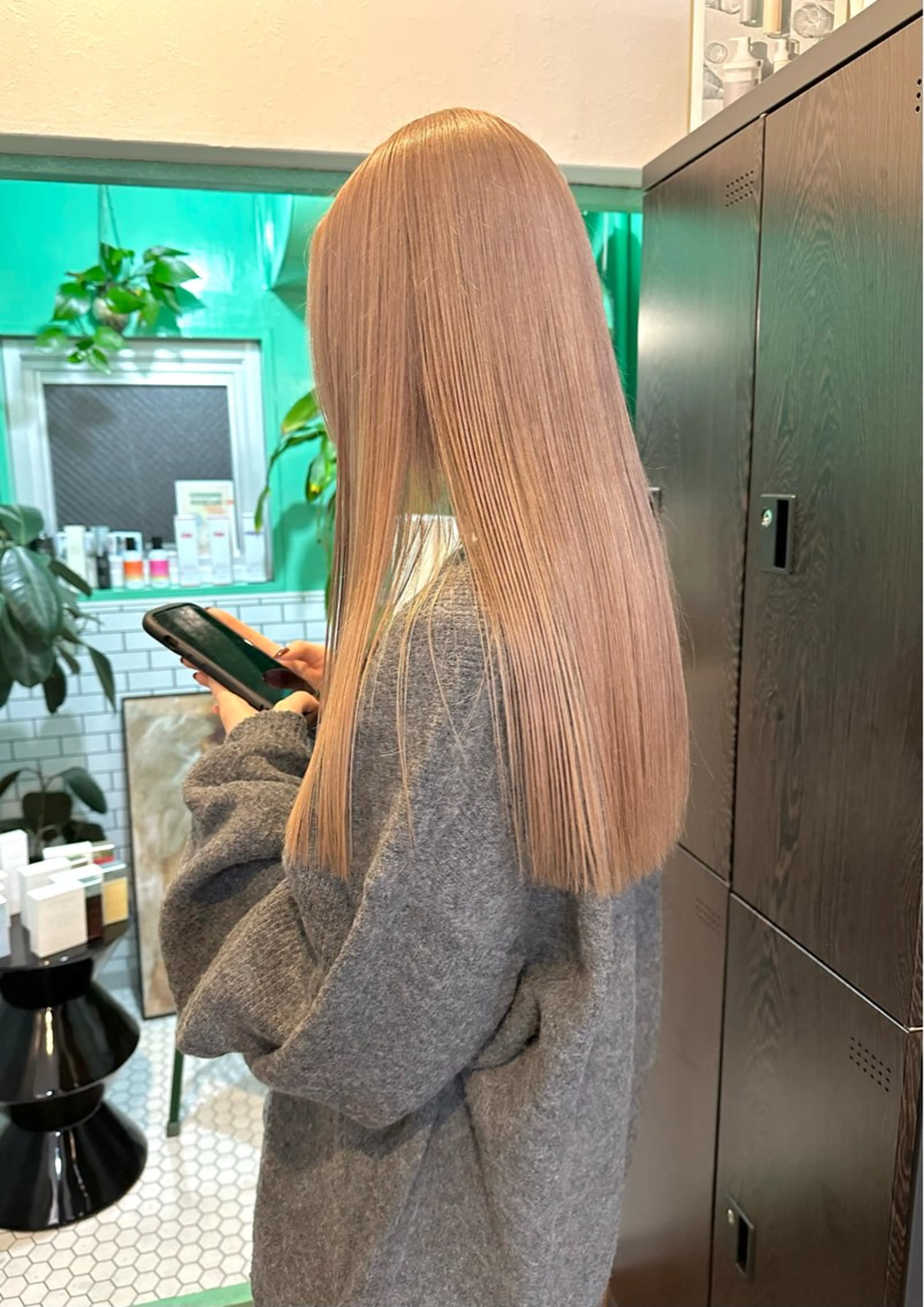 ロング ヘアカラー 難波/心斎橋/ボブ/ 髪質改善/ハイトーンのヘアスタイル