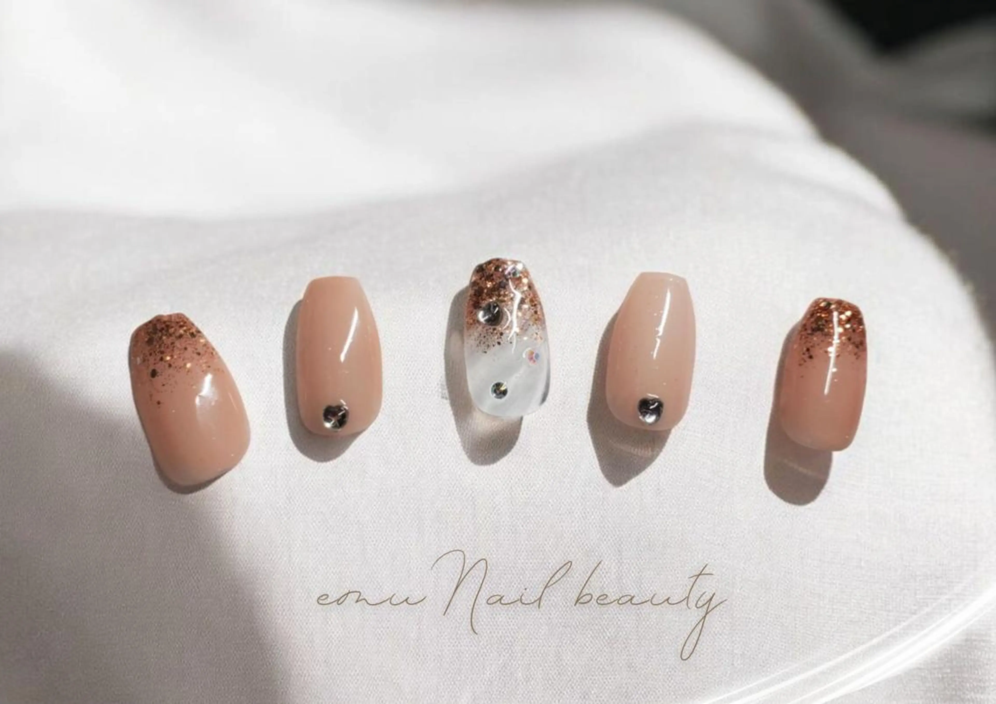 ネイル シンプルネイル akiko Itoのネイルデザイン