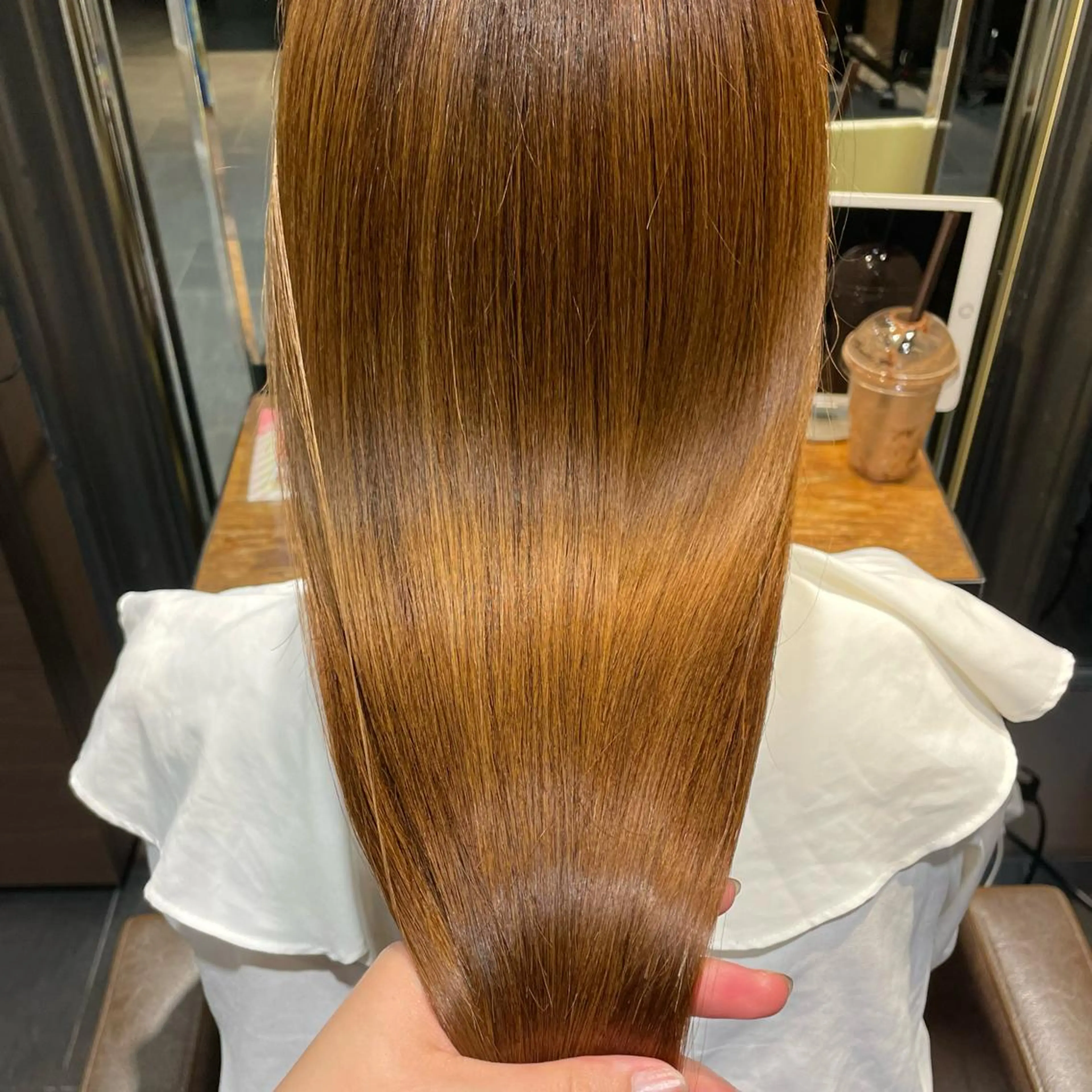 ロング 松木 花鈴のヘアスタイル