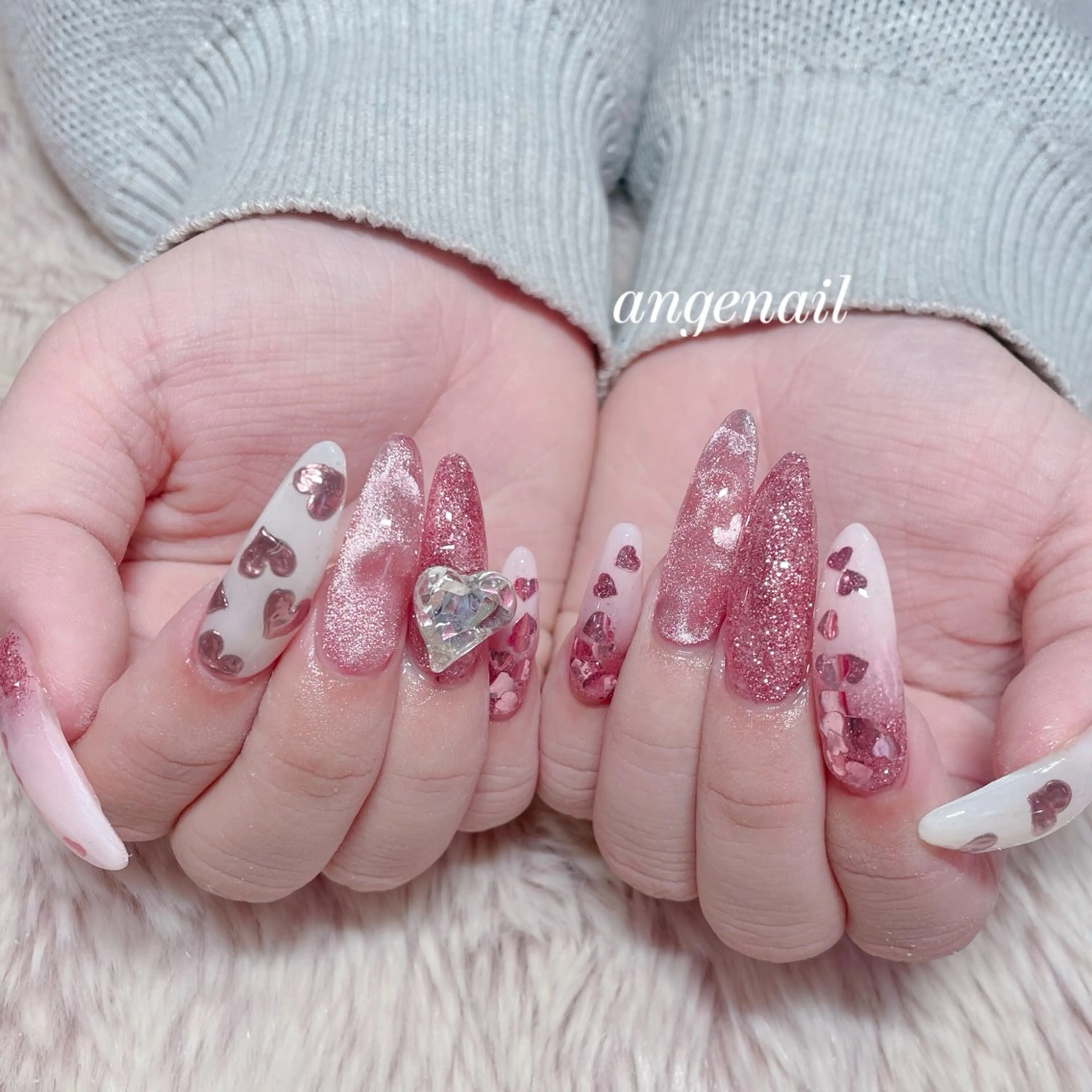 ネイル ハンドネイル オーナーネイリスト MAKIのネイルデザイン