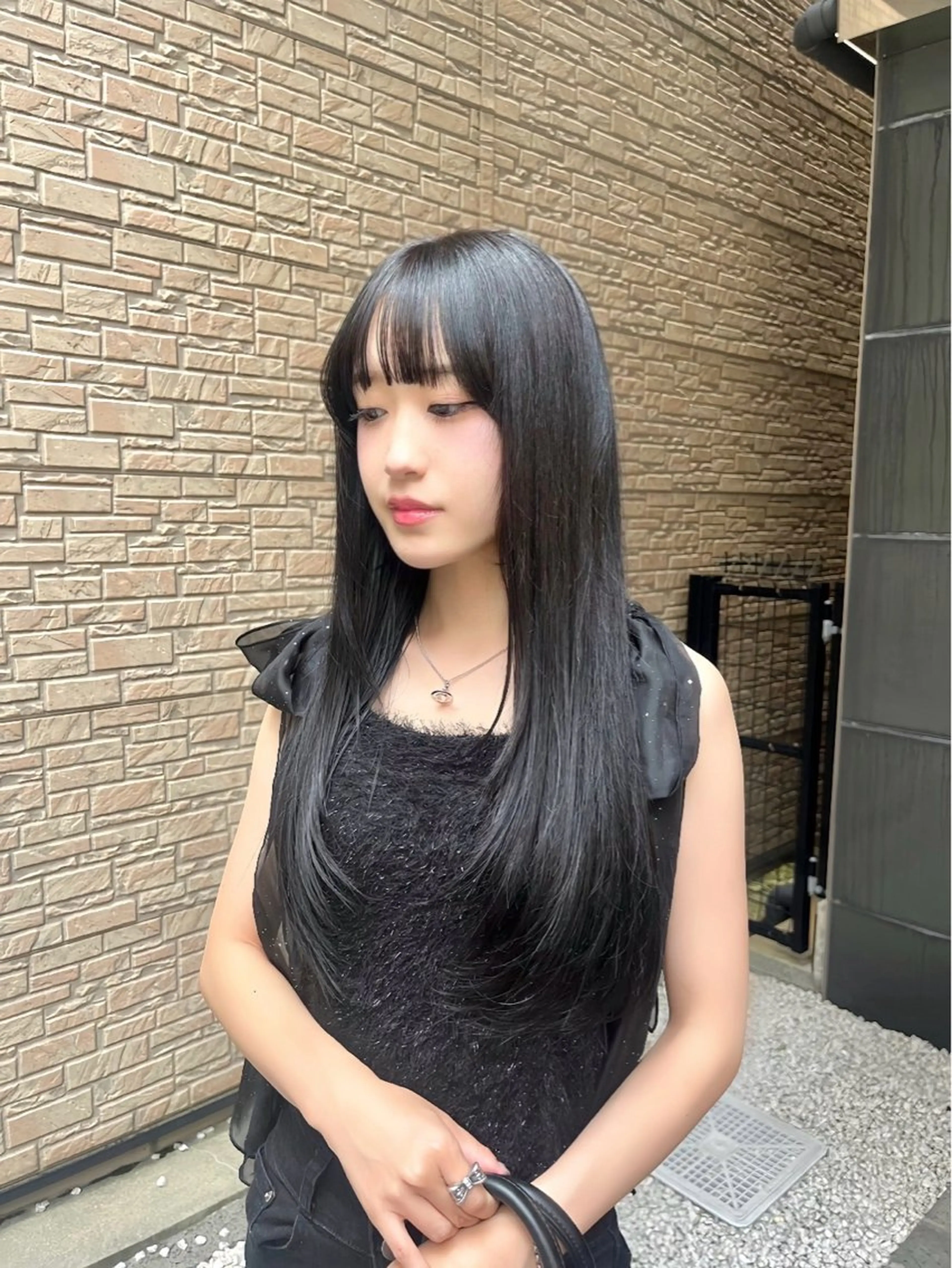 ロング カラー 顔周りカット レイヤーカット 番匠 海遊のヘアスタイル