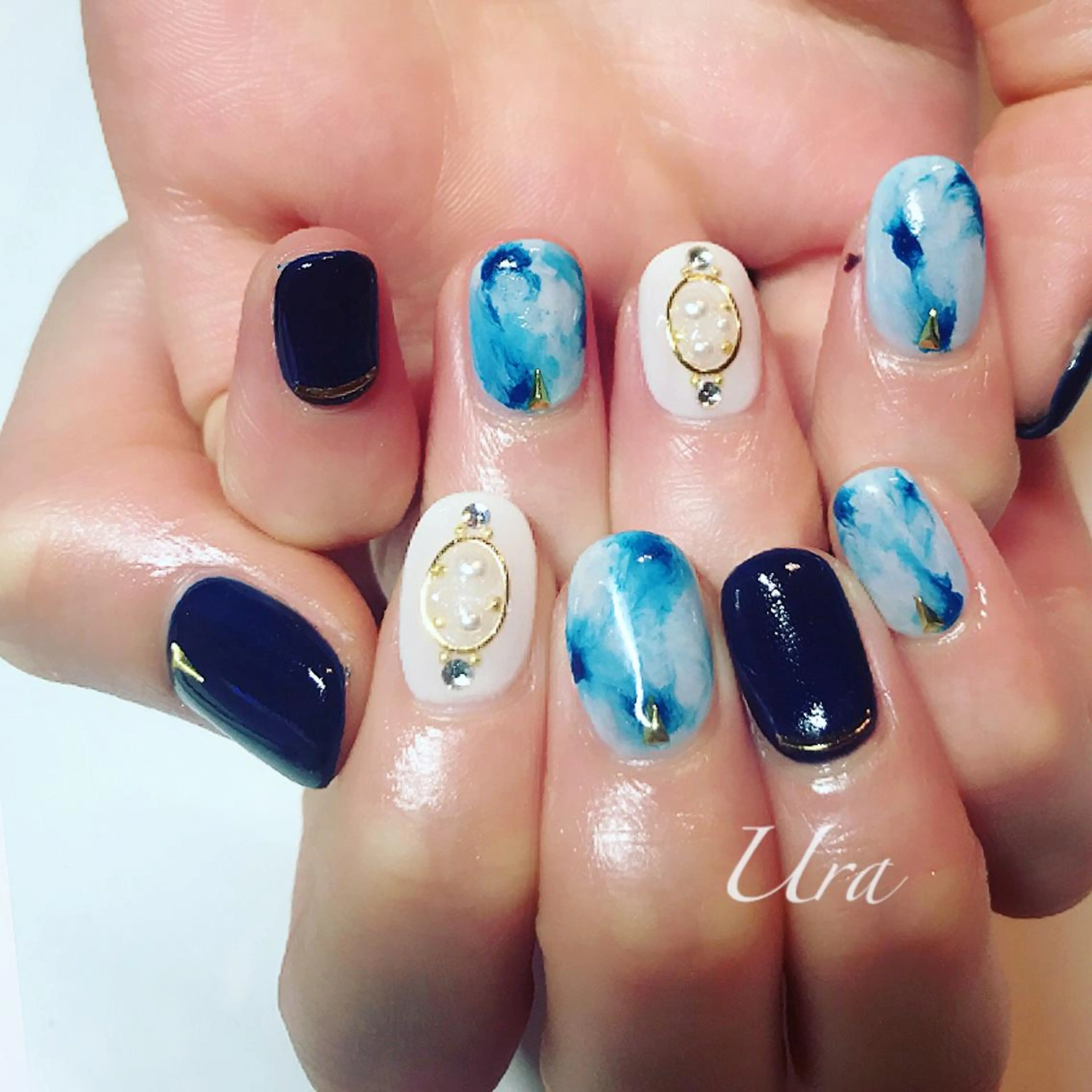 ネイル UrakoNail 《nail》のネイルデザイン