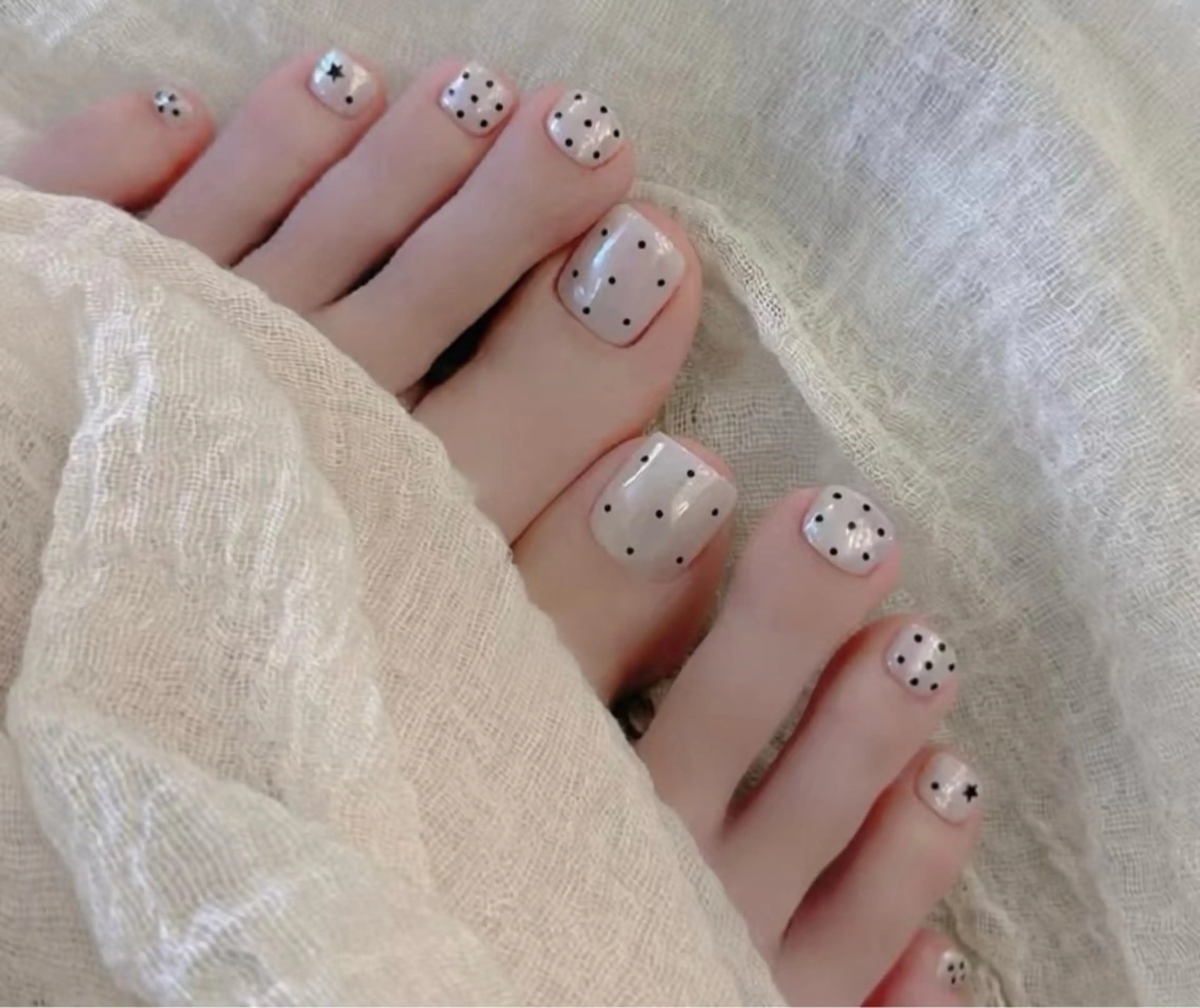 ネイル フットネイル Luvia Ginzaのネイルデザイン