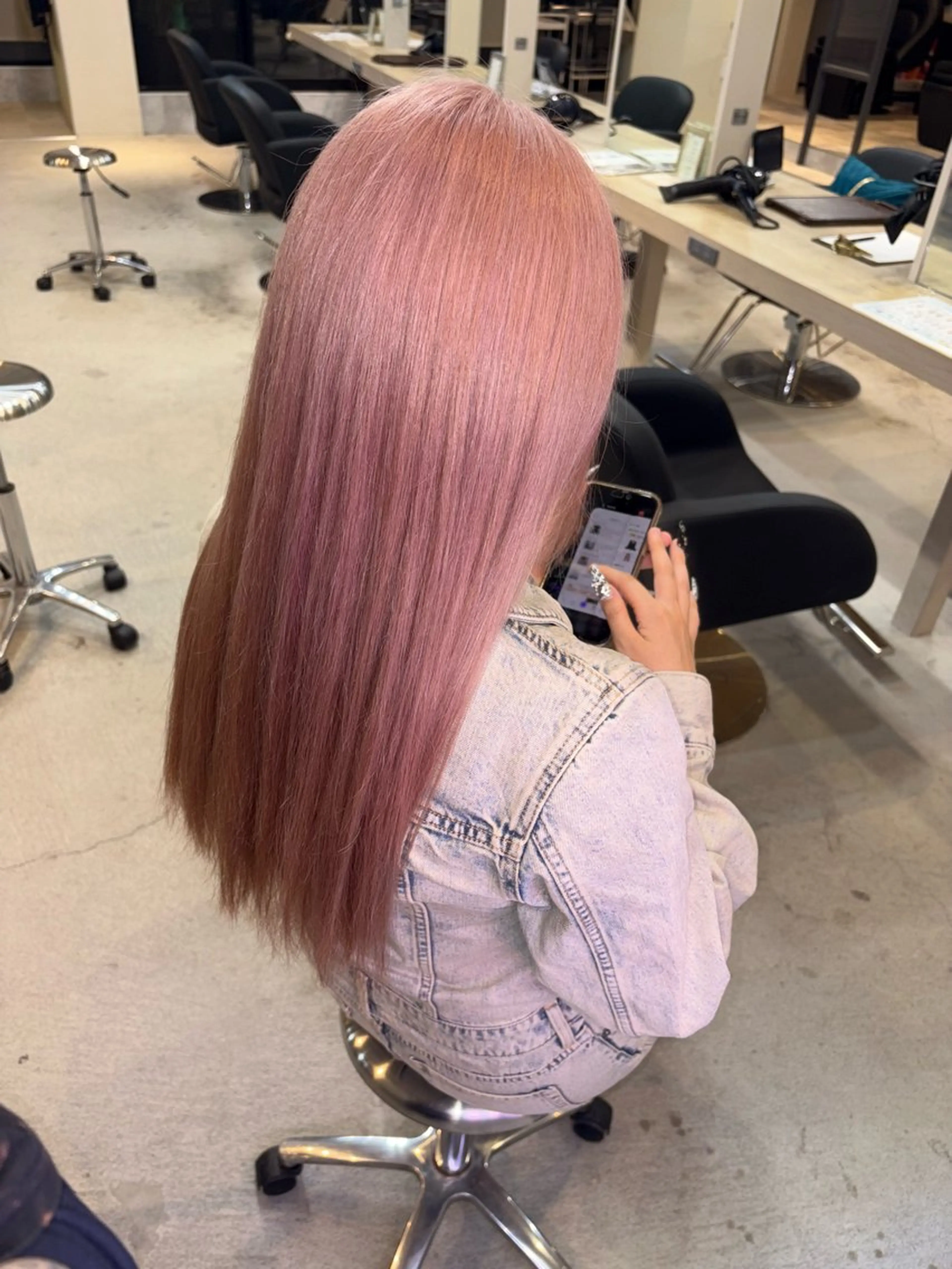 カラー 東 凱斗のヘアスタイル