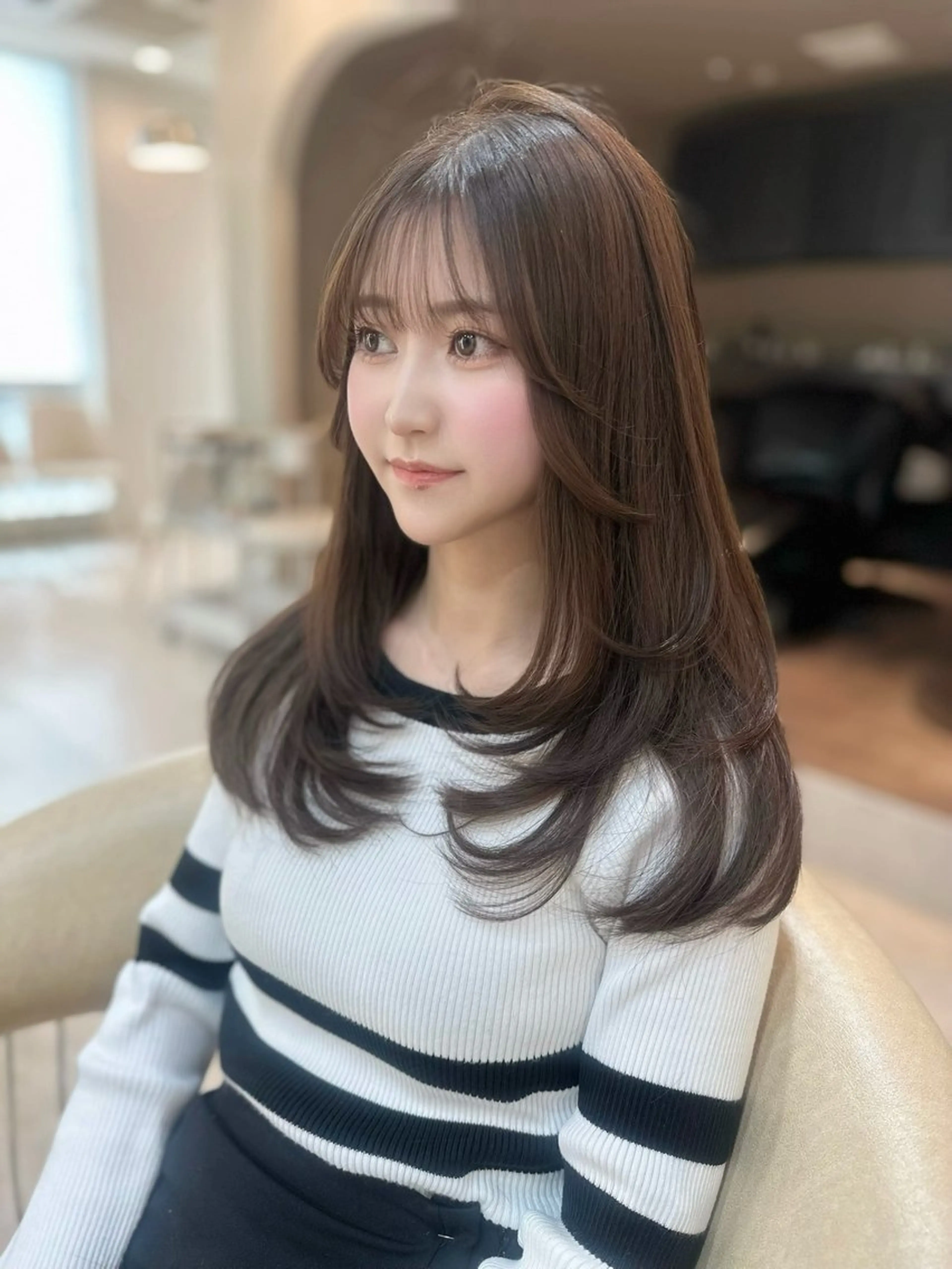 セミロング カラー カット ヘアカラー トリートメント Akane レイヤー/艶カラーのヘアスタイル