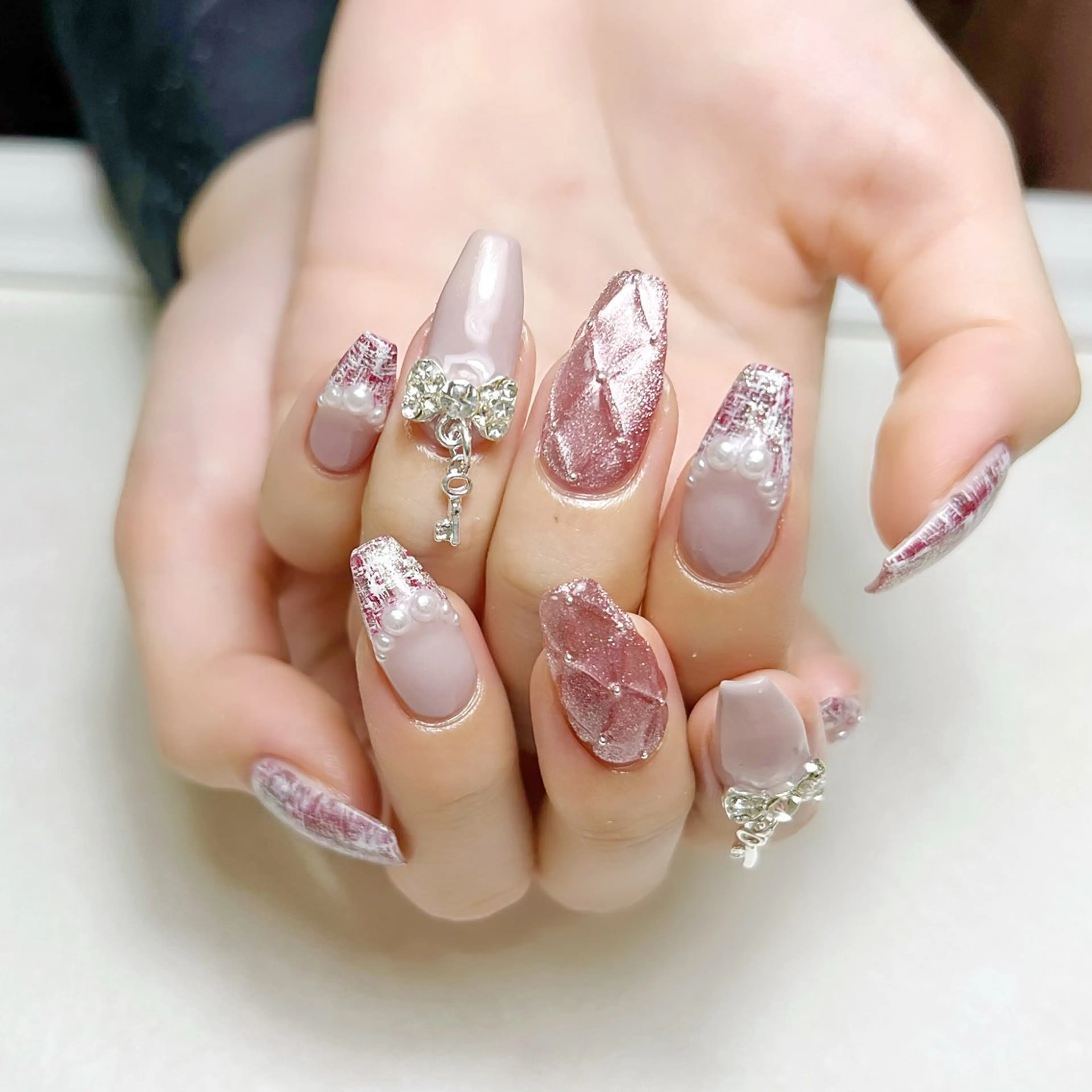 ネイル マグネットネイル ワンホンネイル rouse nail RISATOのネイルデザイン
