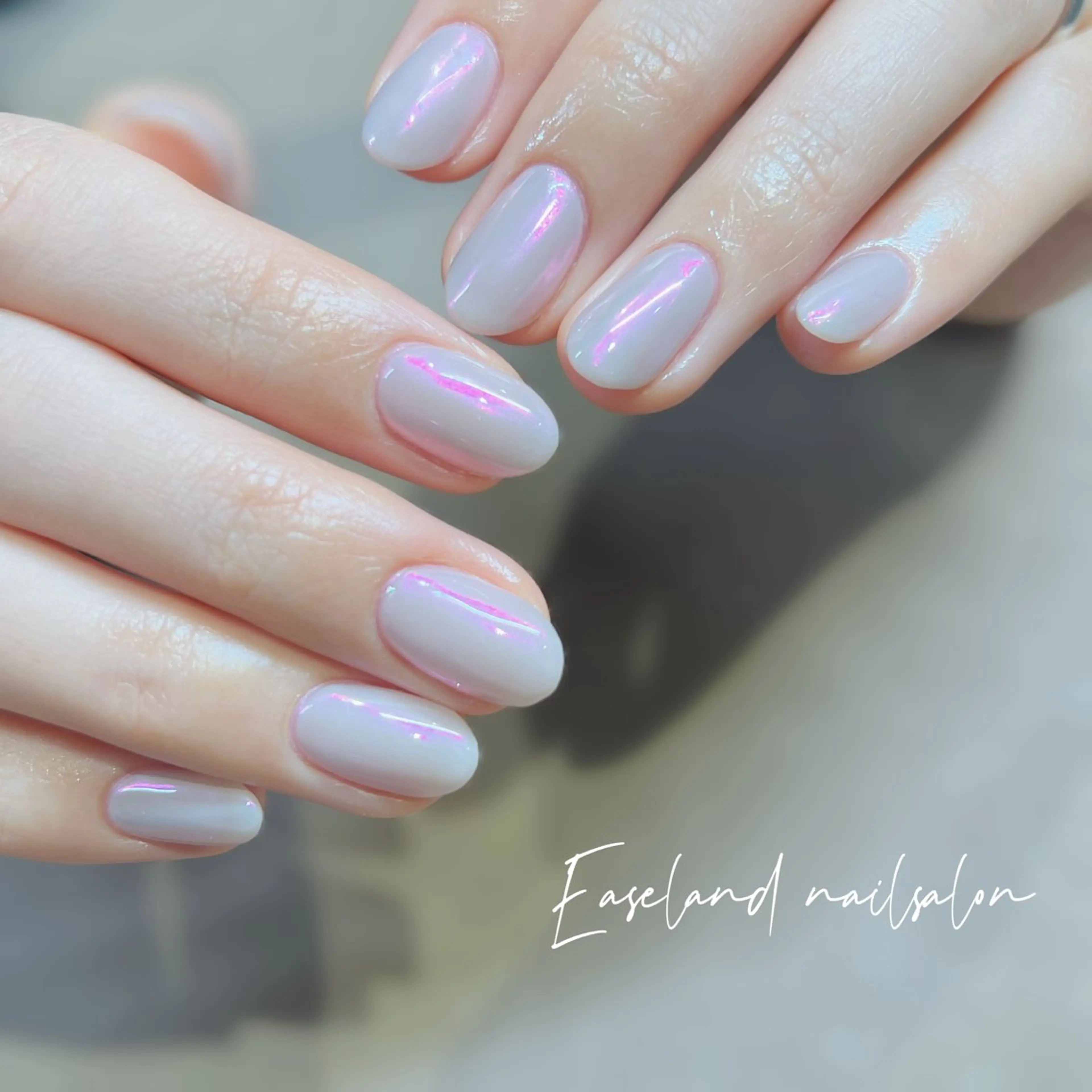 ネイル オーロラネイル ワンカラーネイル Ease Landのネイルデザイン