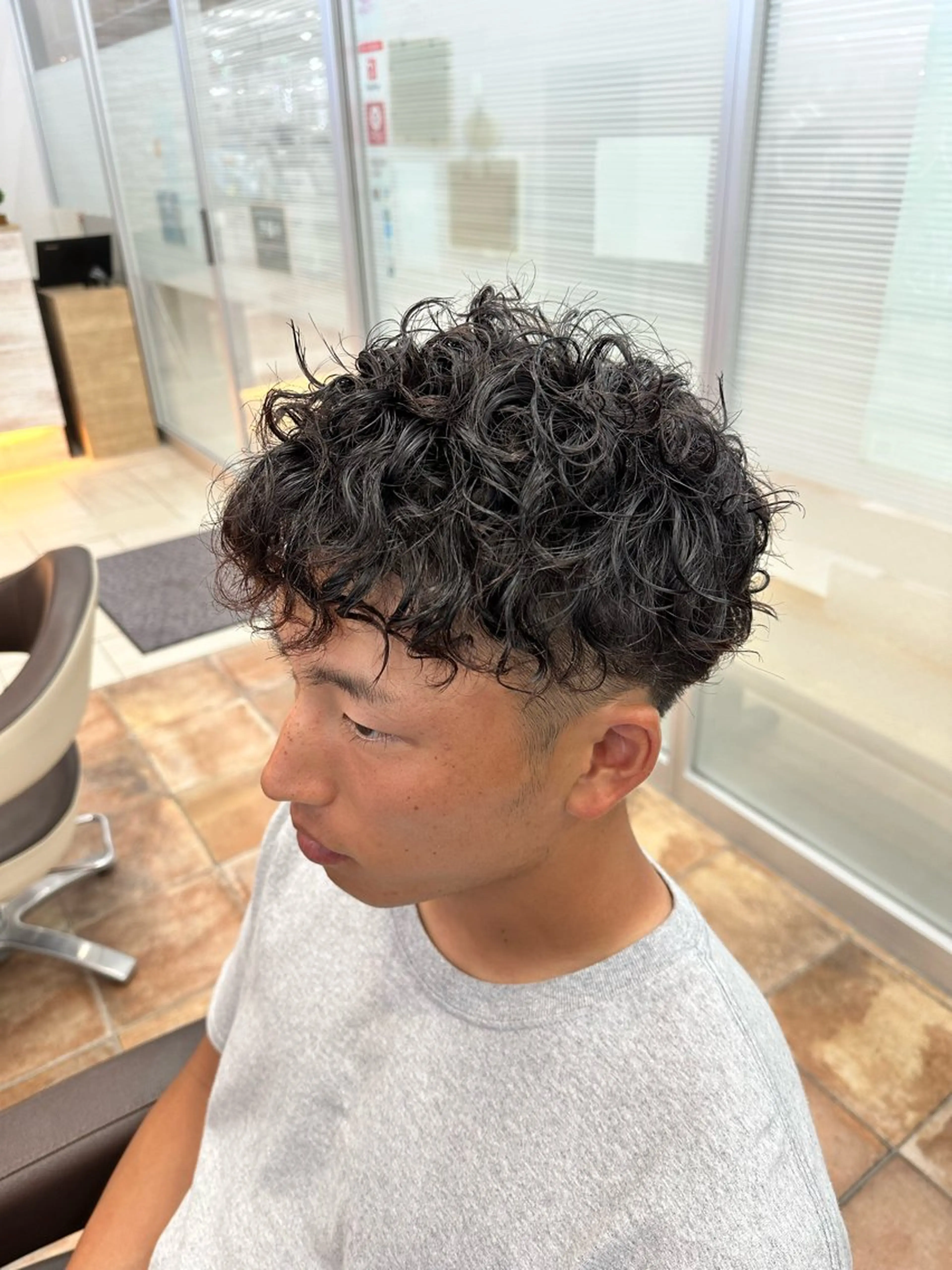 ショート パーマ メンズ 翠川 靖のヘアスタイル