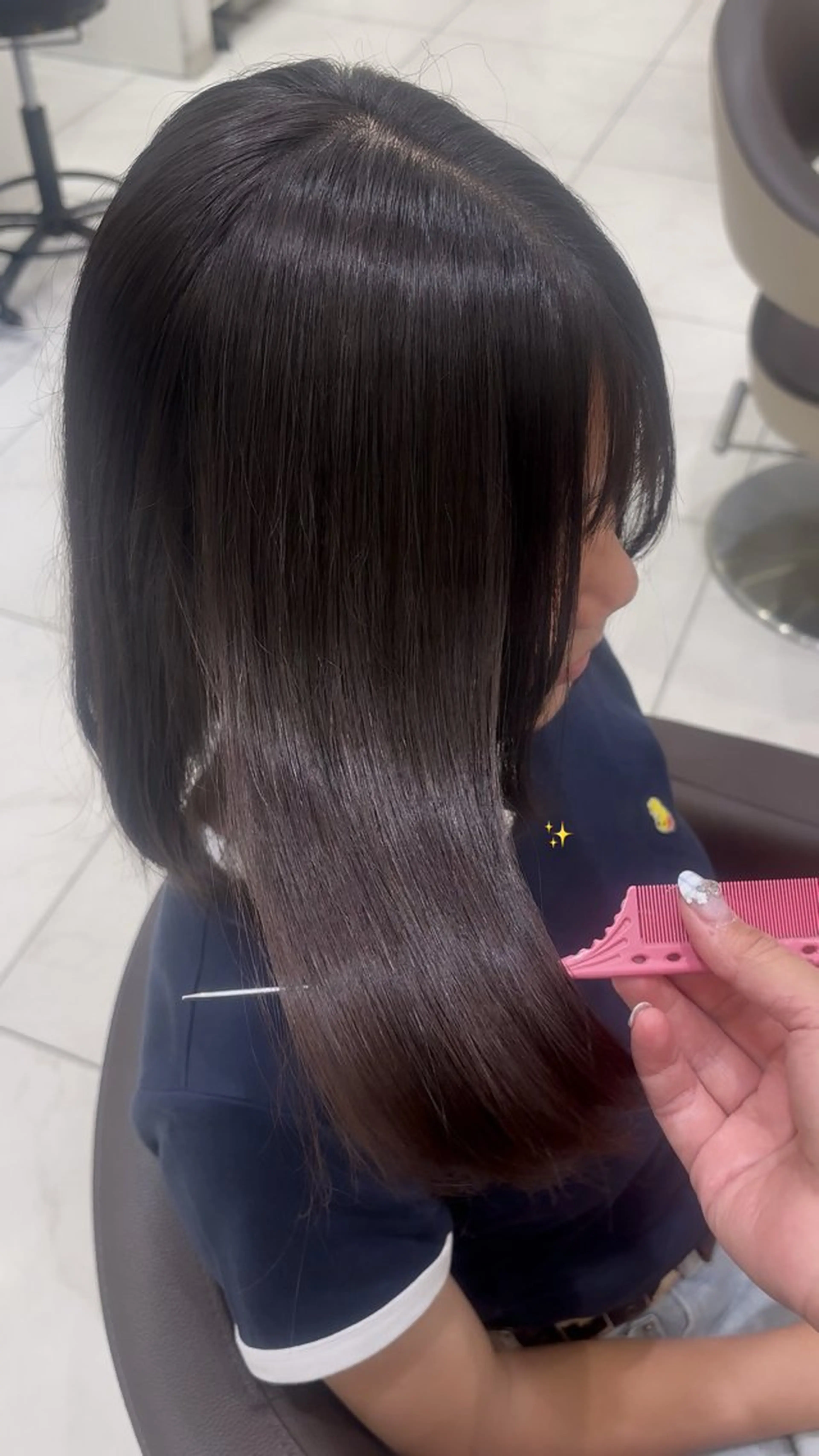 セミロング 縮毛矯正 ⭐️NANA/ メンズカットのヘアスタイル