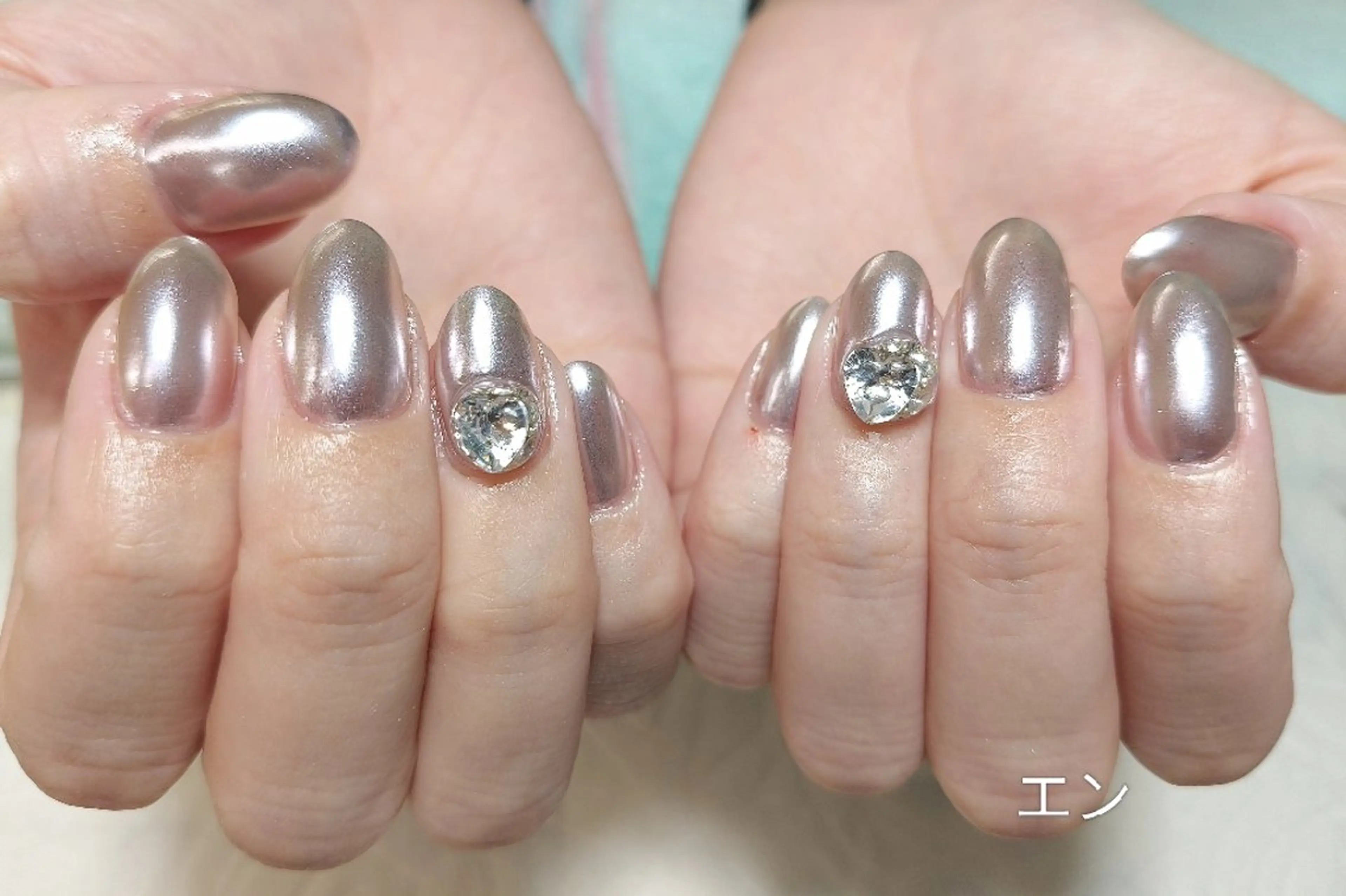 ネイル ミラーネイル ワンカラーネイル エ ンのネイルデザイン