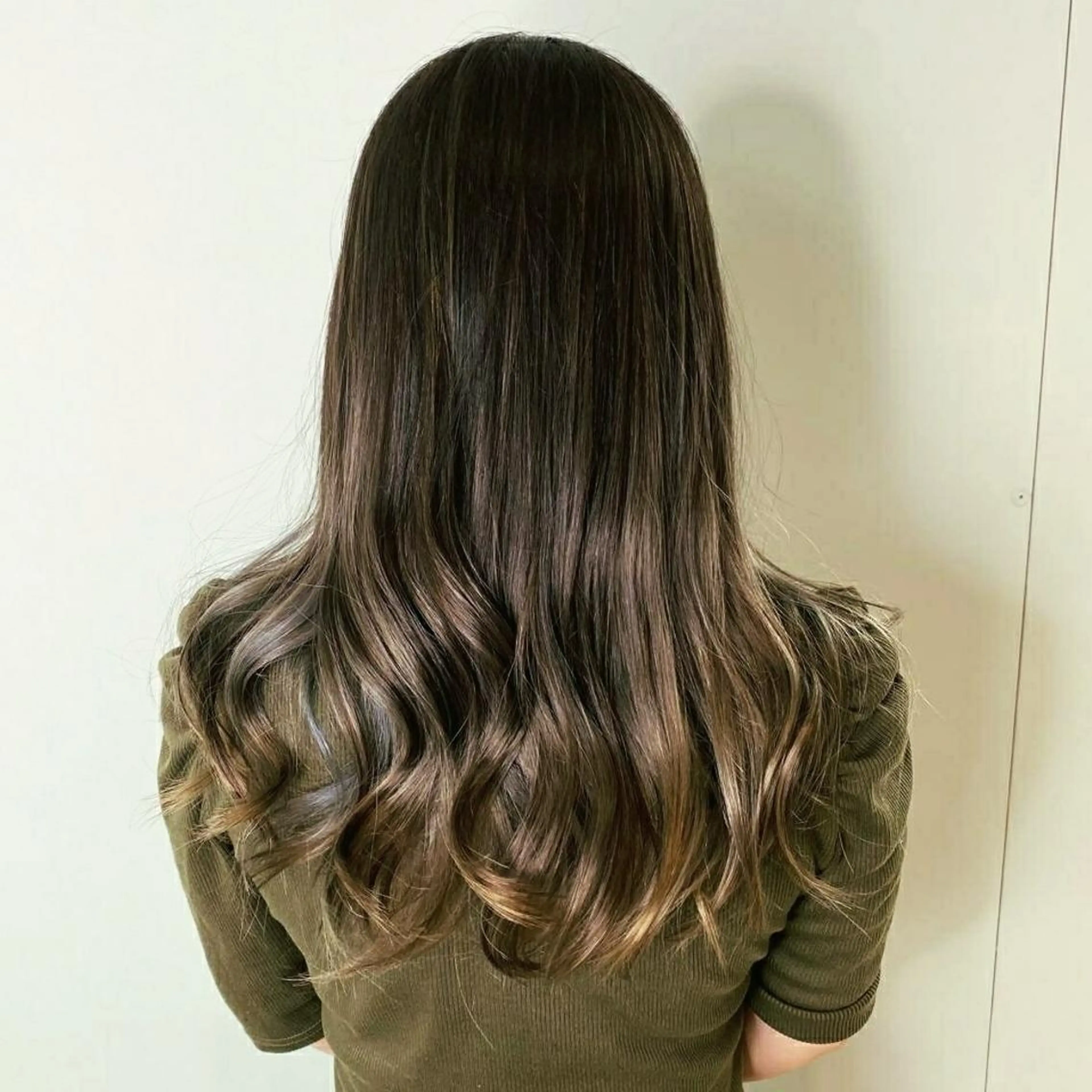 ロング レイヤーカット はらだ ともこ☺︎のヘアスタイル